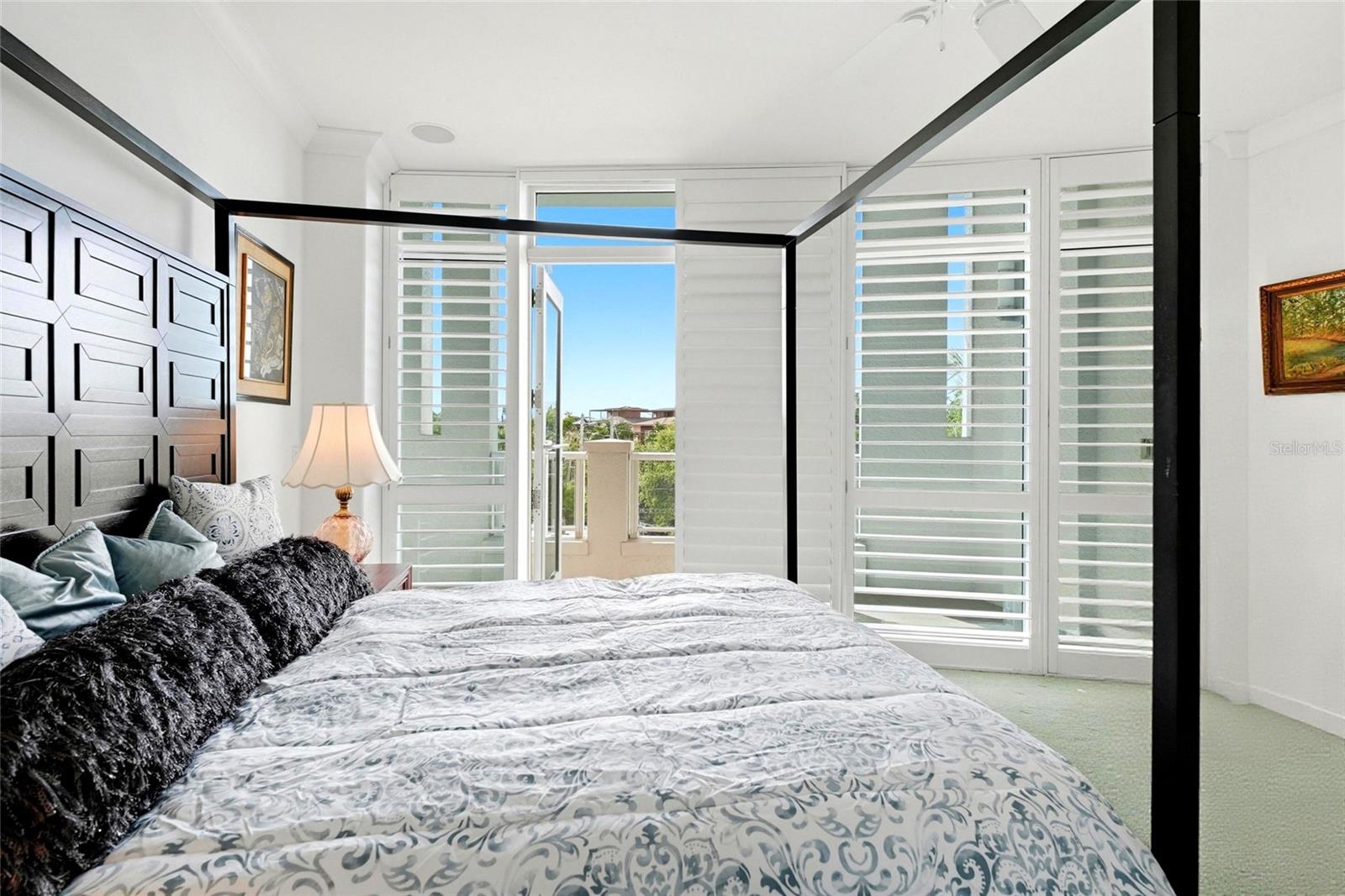 400 BEACH DR NE #401 — photo 24