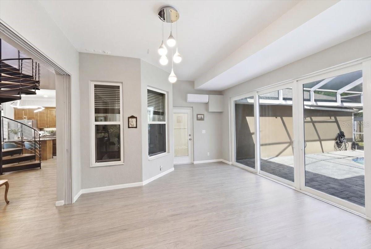 2818 SHIPSTON AVE — photo 14