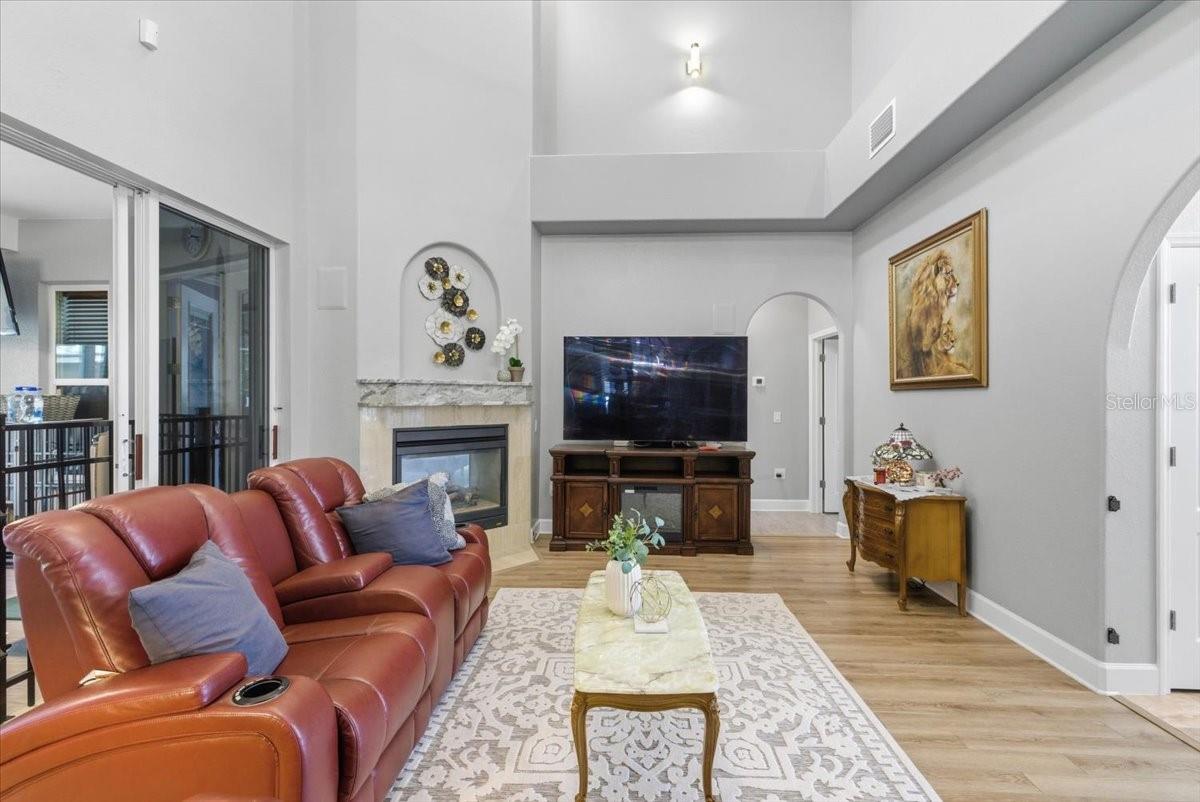 2818 SHIPSTON AVE — photo 40