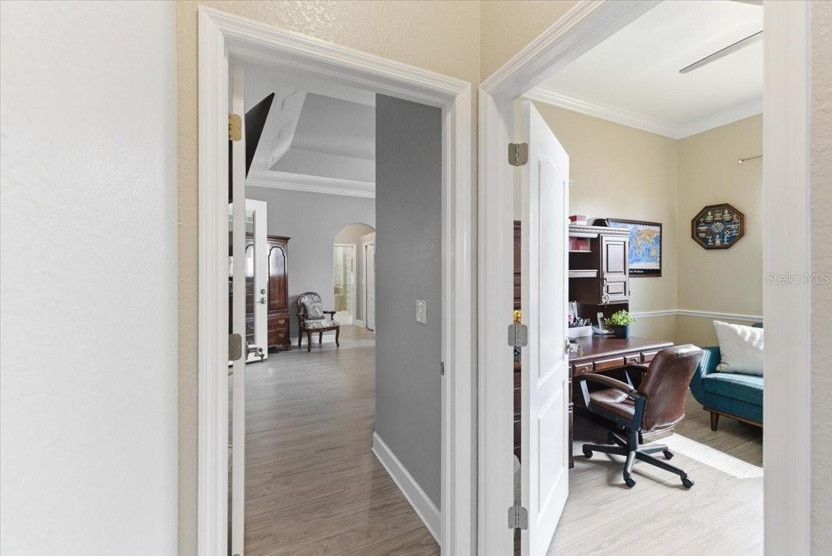 2818 SHIPSTON AVE — photo 51