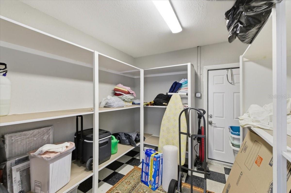 2818 SHIPSTON AVE — photo 65