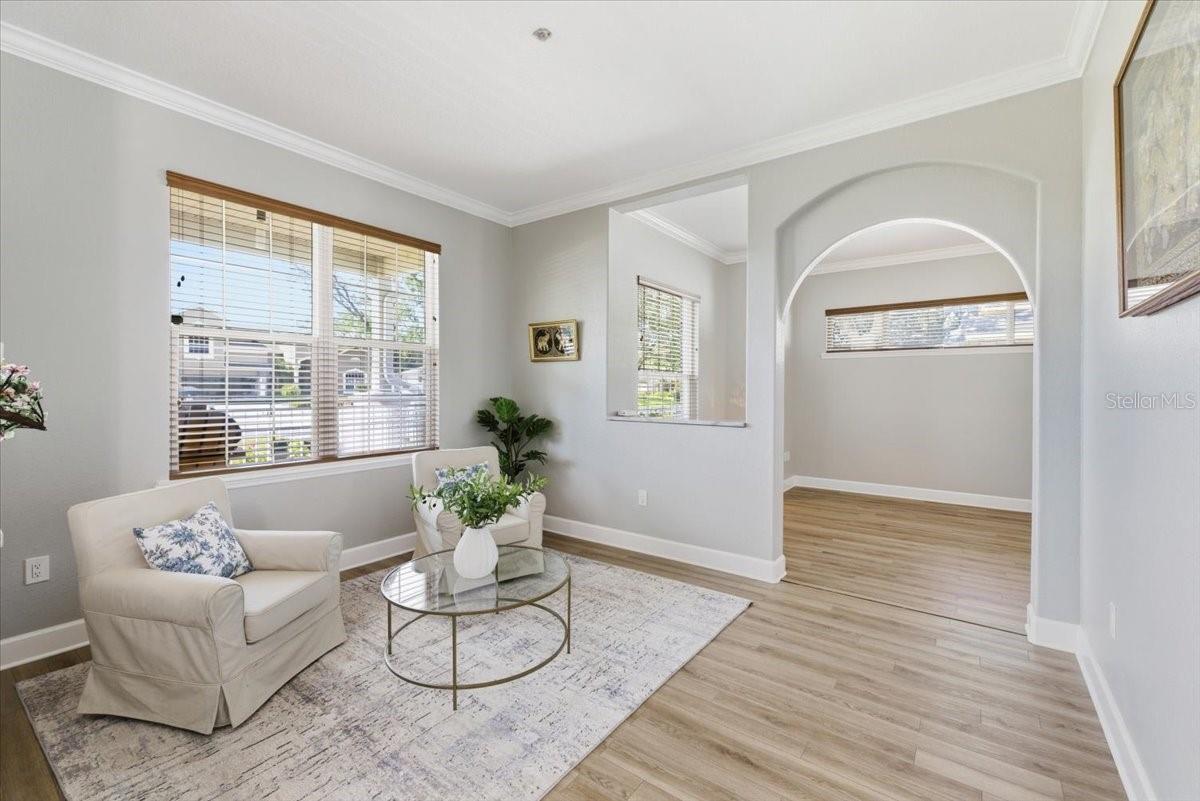 2818 SHIPSTON AVE — photo 5