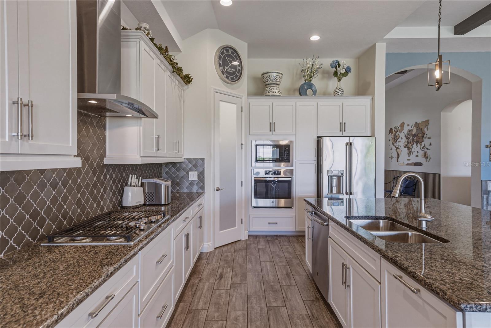 6743 SUNSET VISTA WAY — photo 19