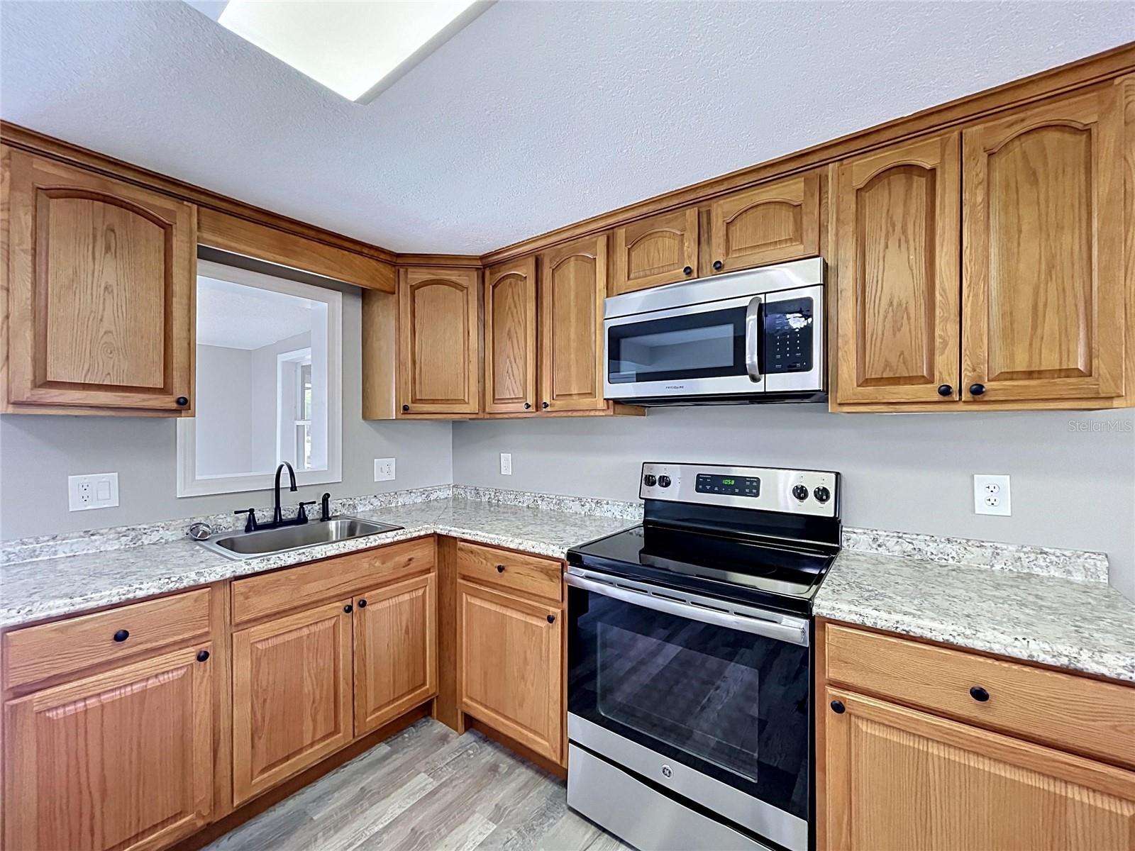 7513 HATTERAS DR — photo 21