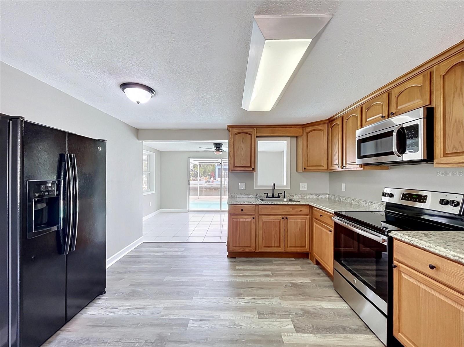 7513 HATTERAS DR — photo 18
