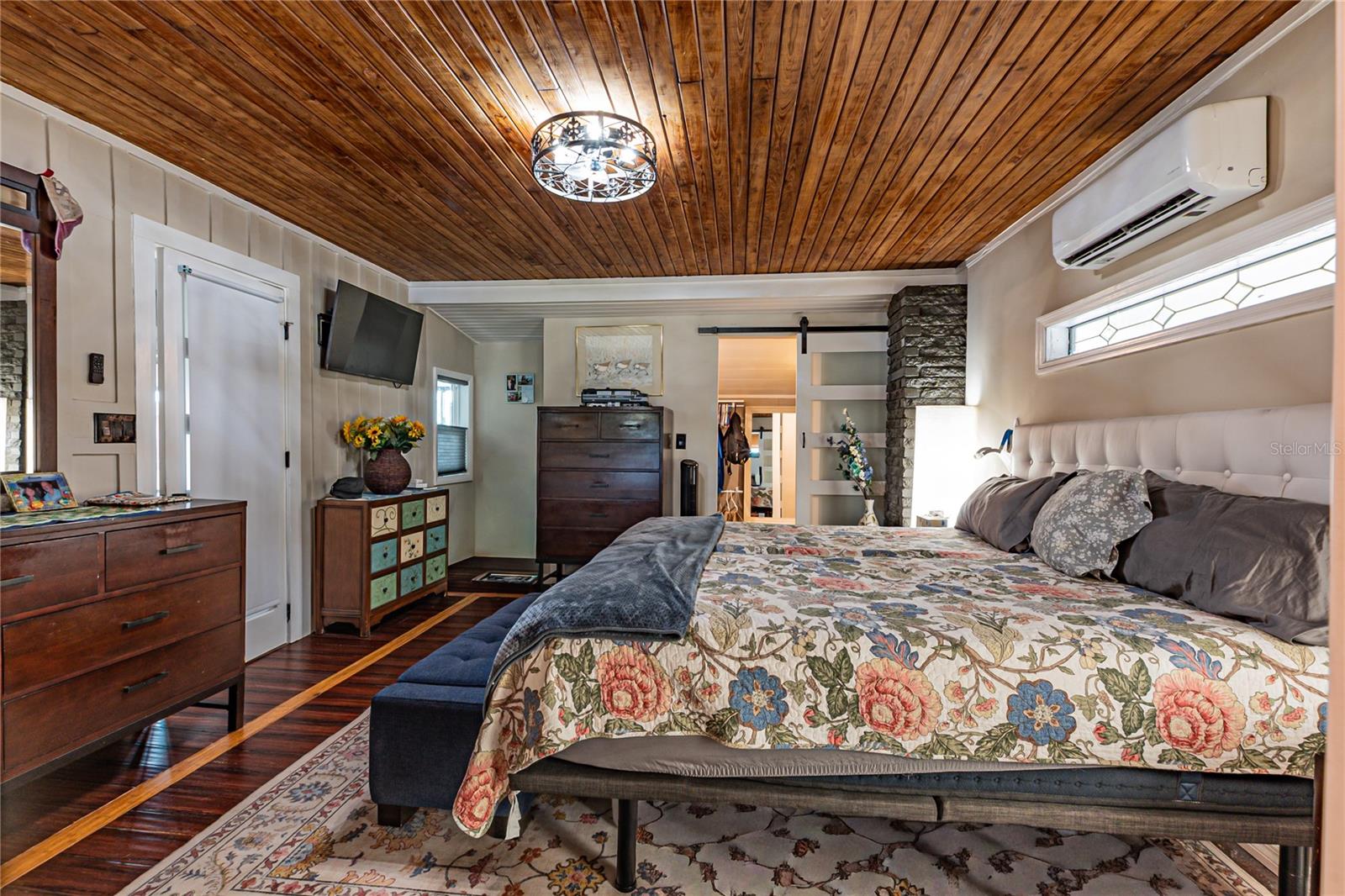 5233 HILL DR — photo 21