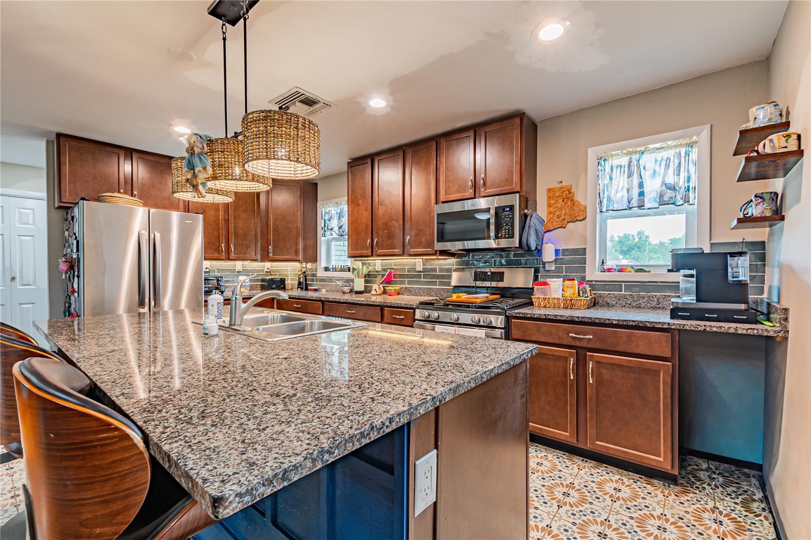 5233 HILL DR — photo 6