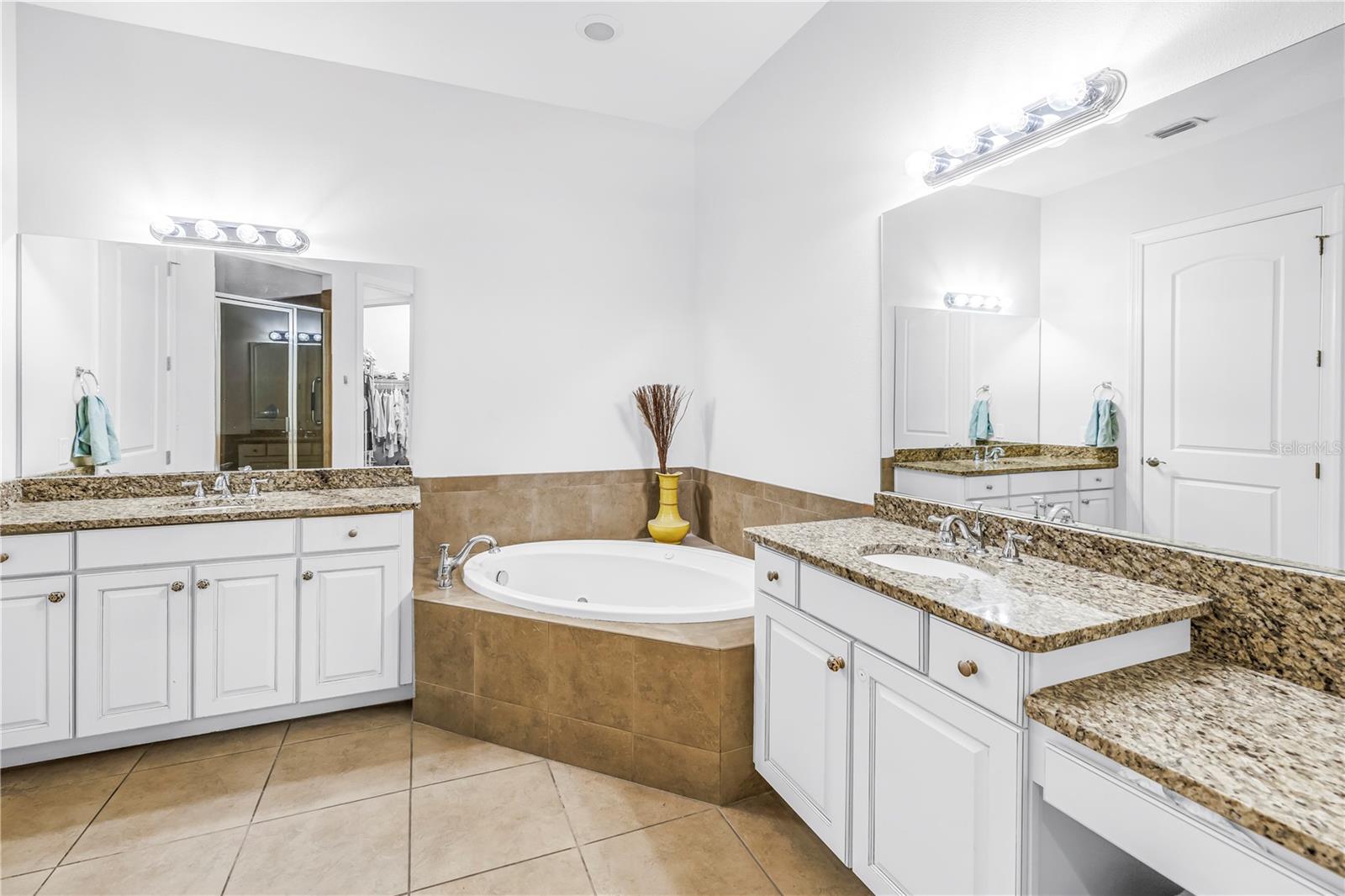 10 FRANKLIN CT S #63D — photo 27