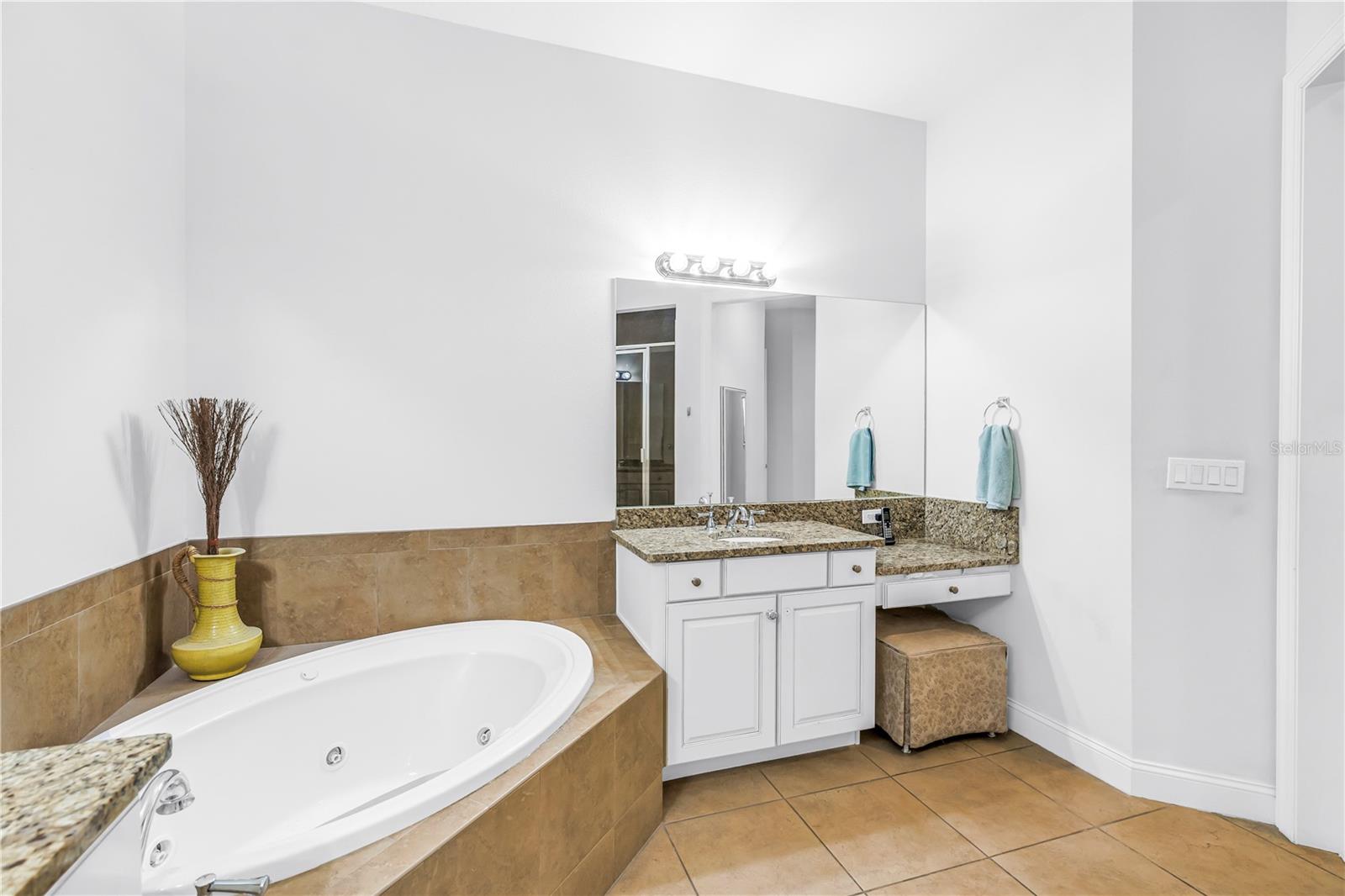10 FRANKLIN CT S #63D — photo 28