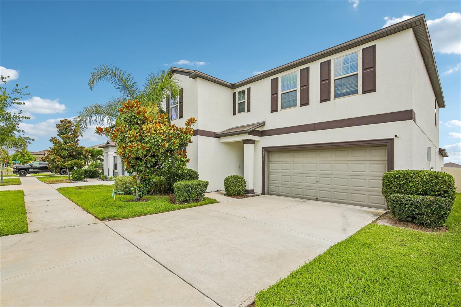 15608 MILLER CREEK DR — photo 40