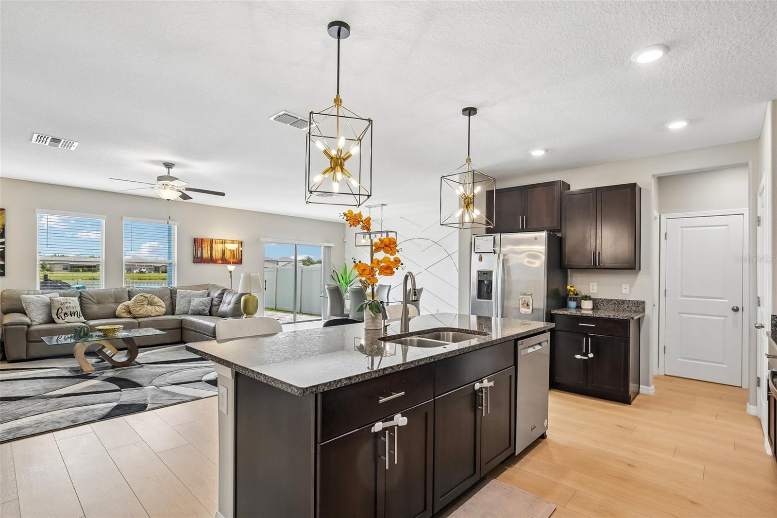15608 MILLER CREEK DR — photo 9