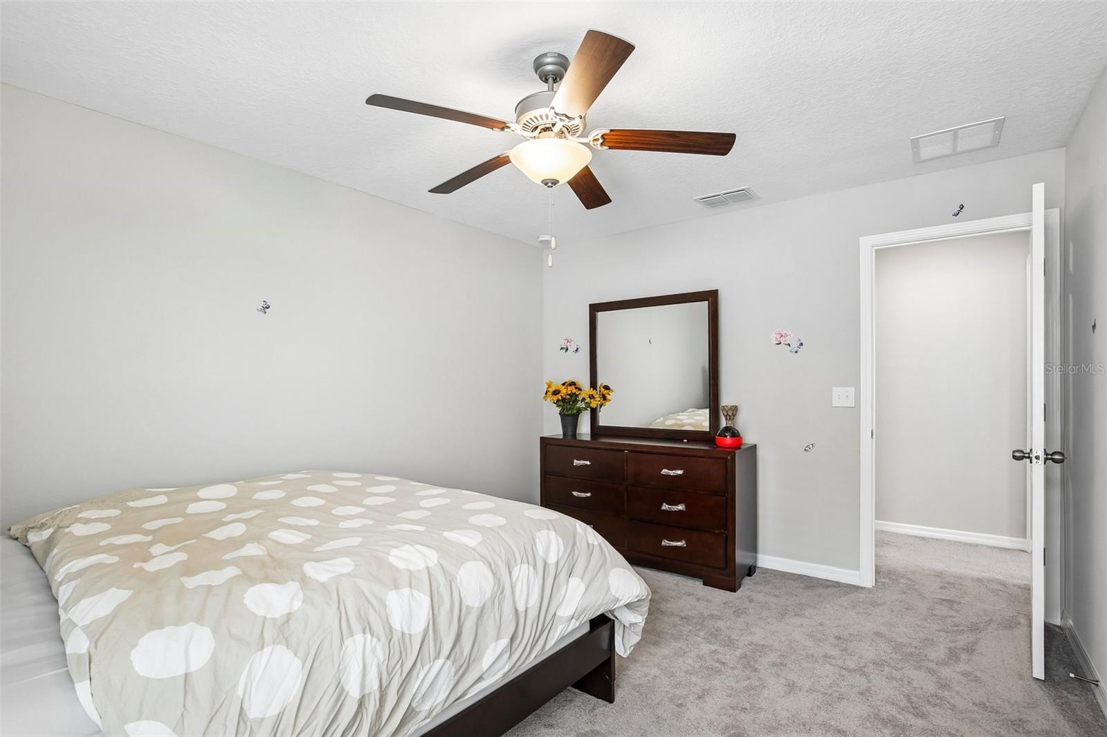 15608 MILLER CREEK DR — photo 27