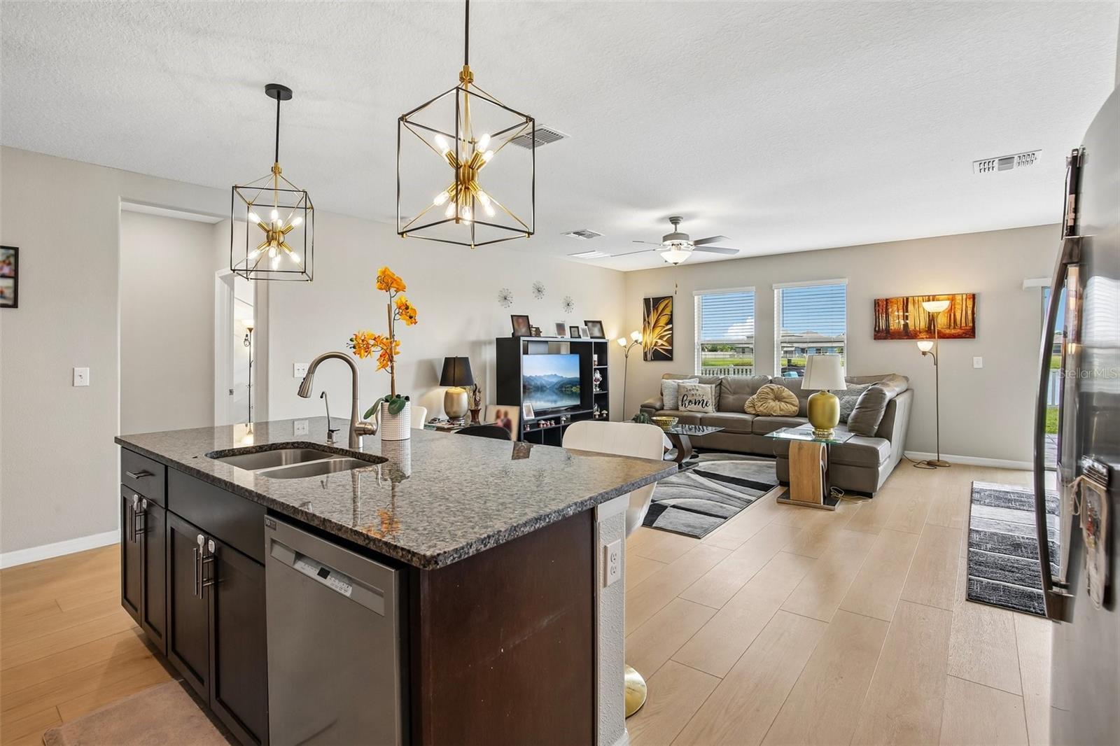 15608 MILLER CREEK DR — photo 10