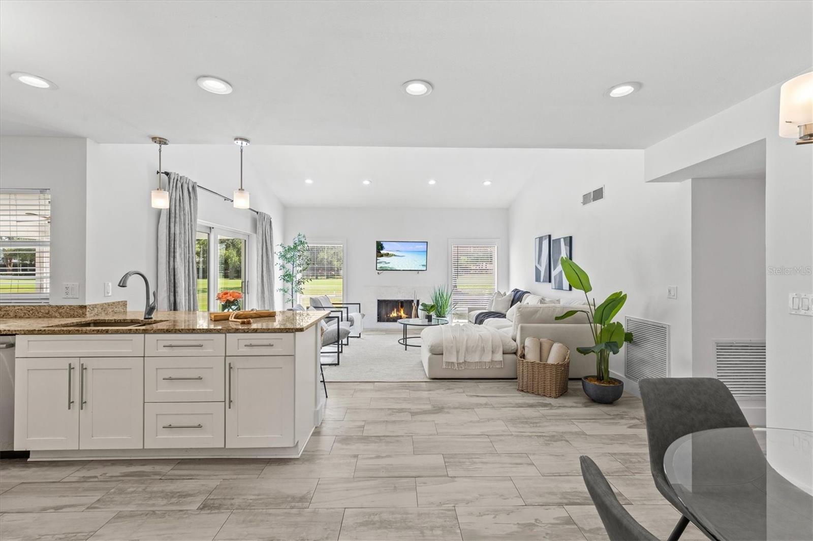 13915 WHISPERWOOD DR — photo 11