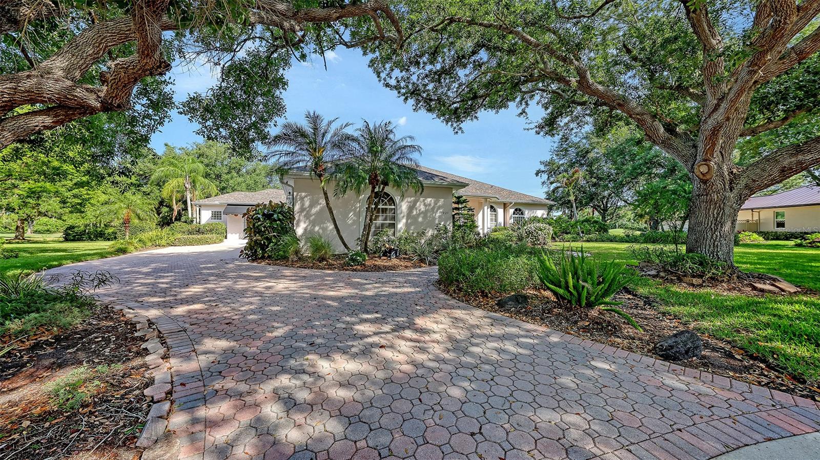 7025 N SERENOA DR — photo 82