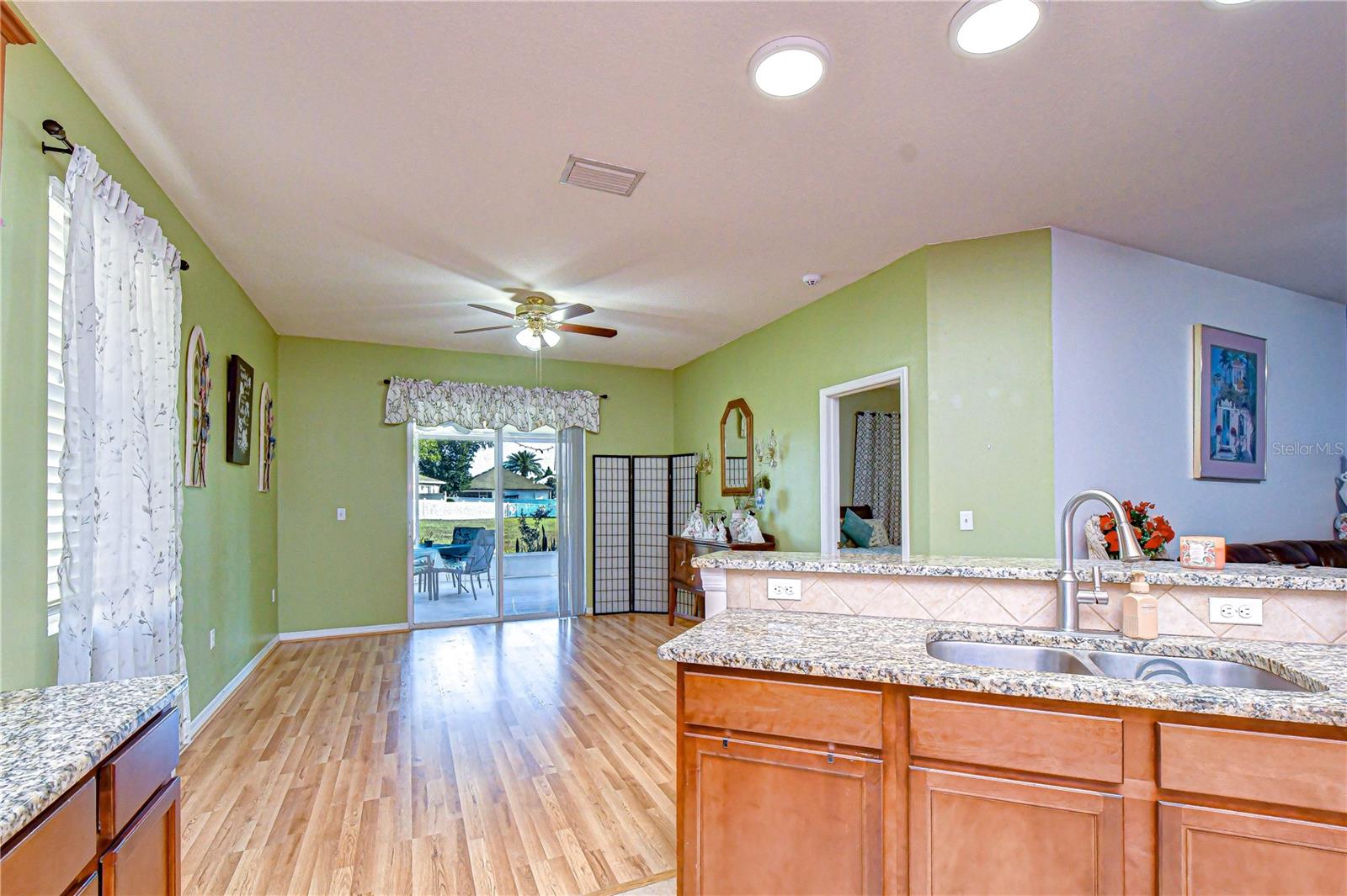 6252 TWIN BRIDGES DR — photo 7