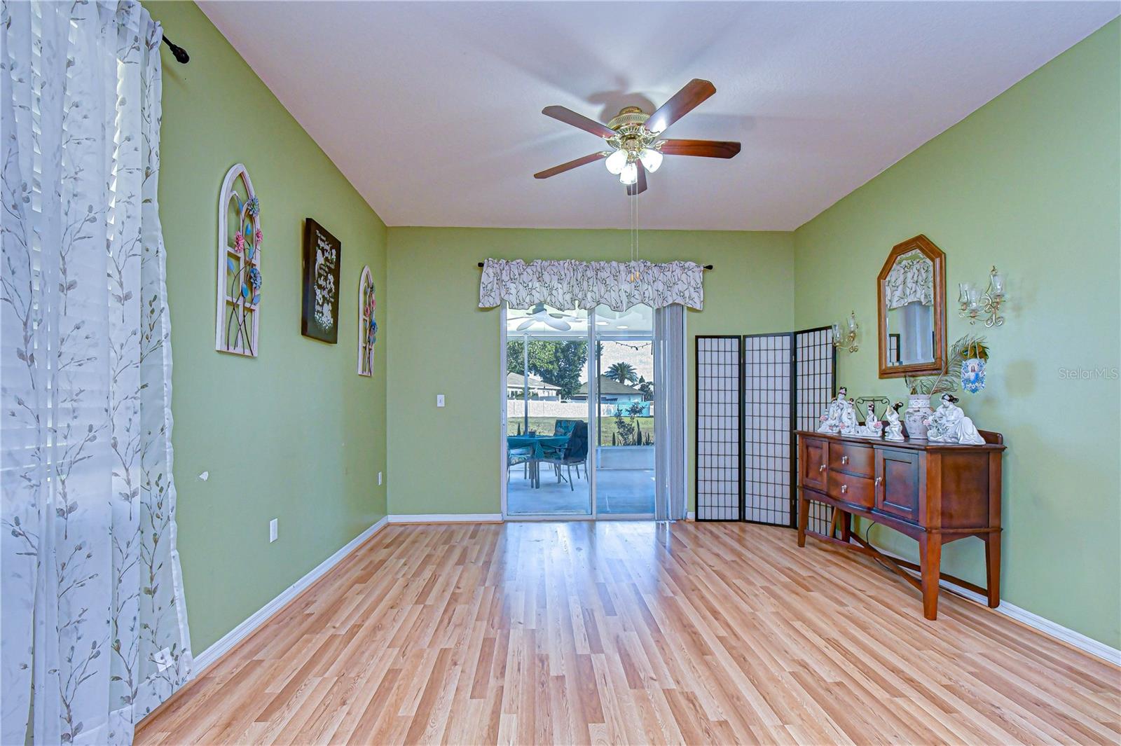 6252 TWIN BRIDGES DR — photo 10