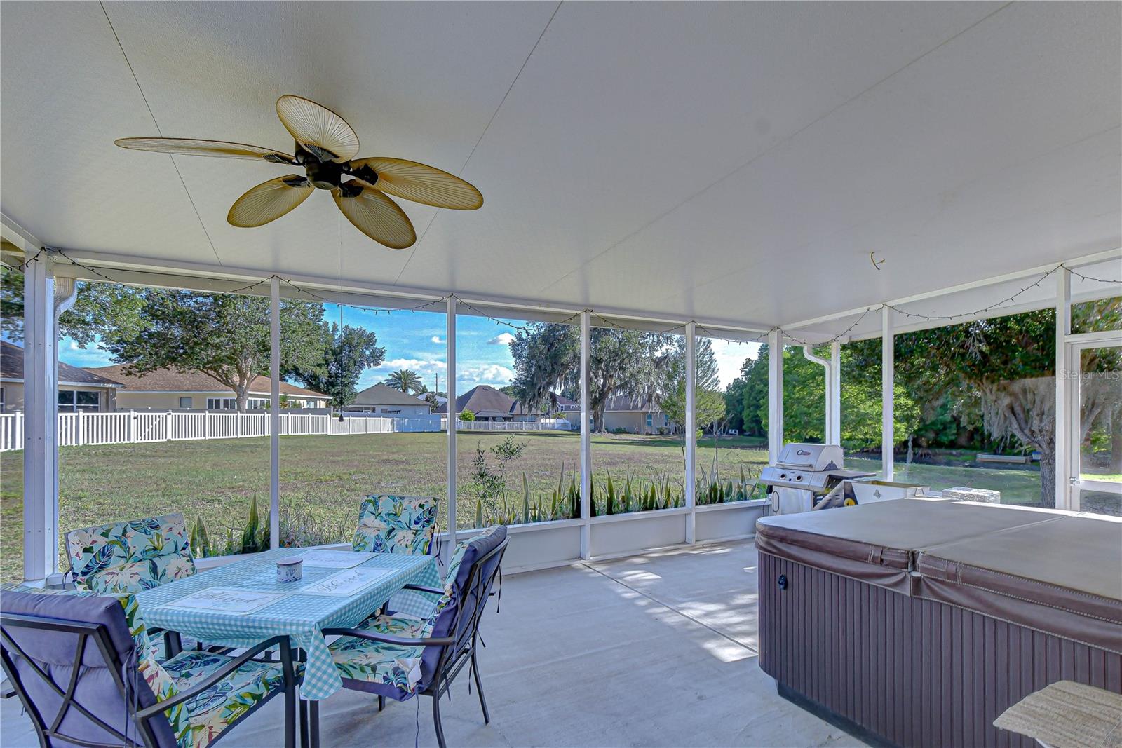 6252 TWIN BRIDGES DR — photo 27