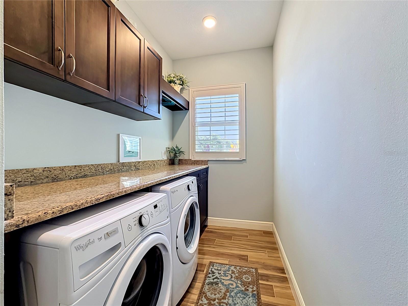 6130 FOXBROOK TRL — photo 36