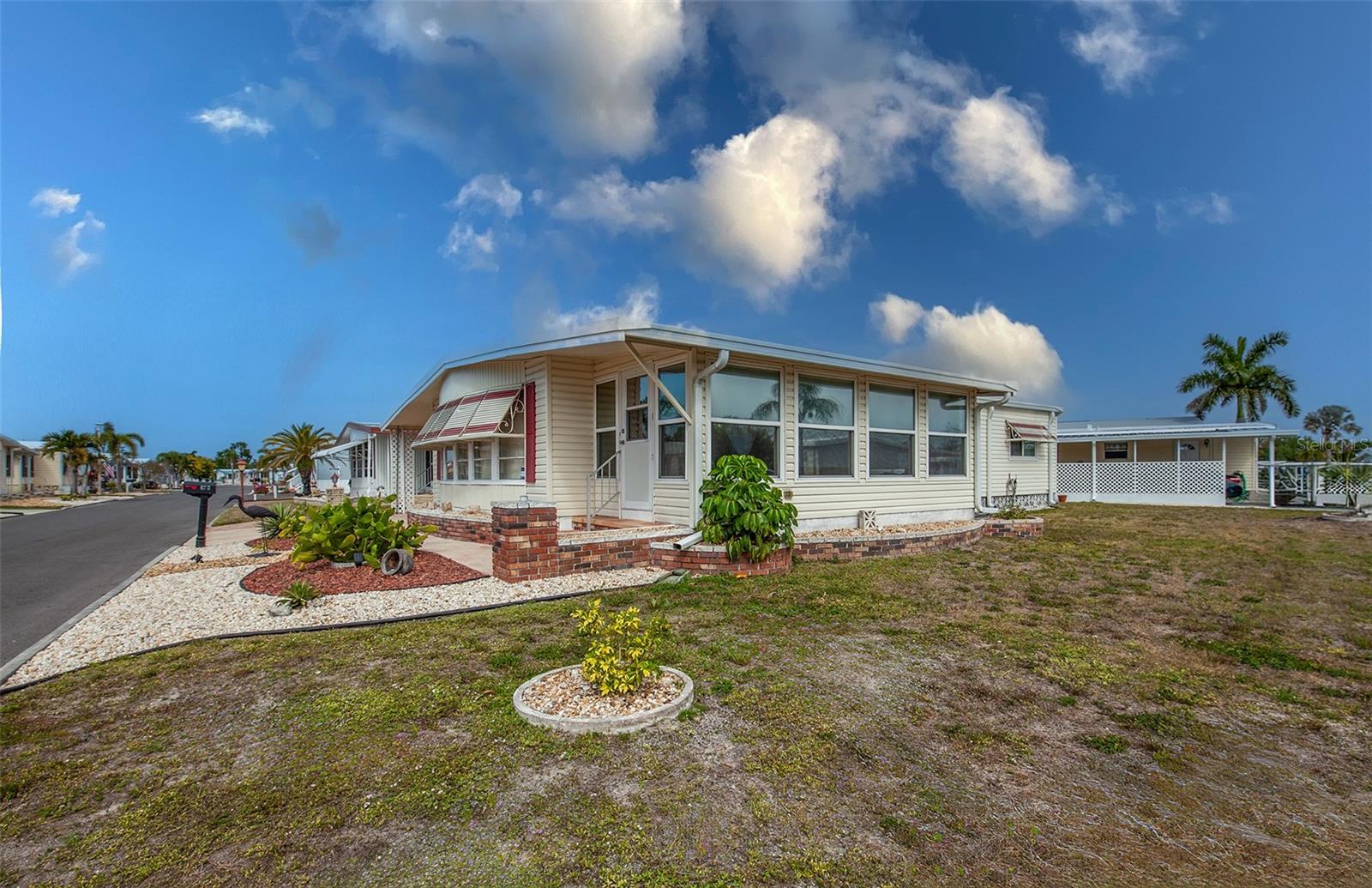 878 JOLANDA CIR — photo 33