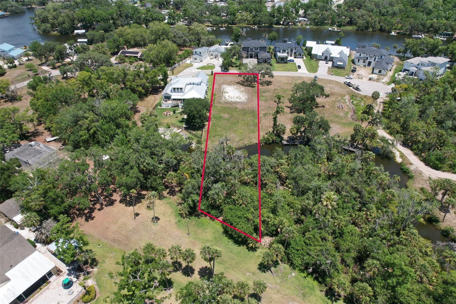 8325 ALAFIA POINTE DR — photo 4