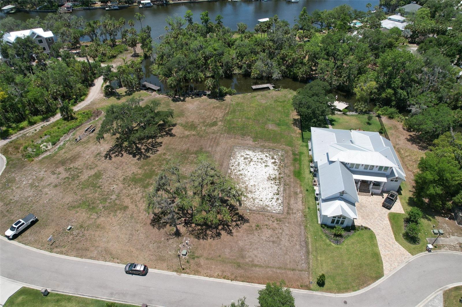 8325 ALAFIA POINTE DR — photo 12