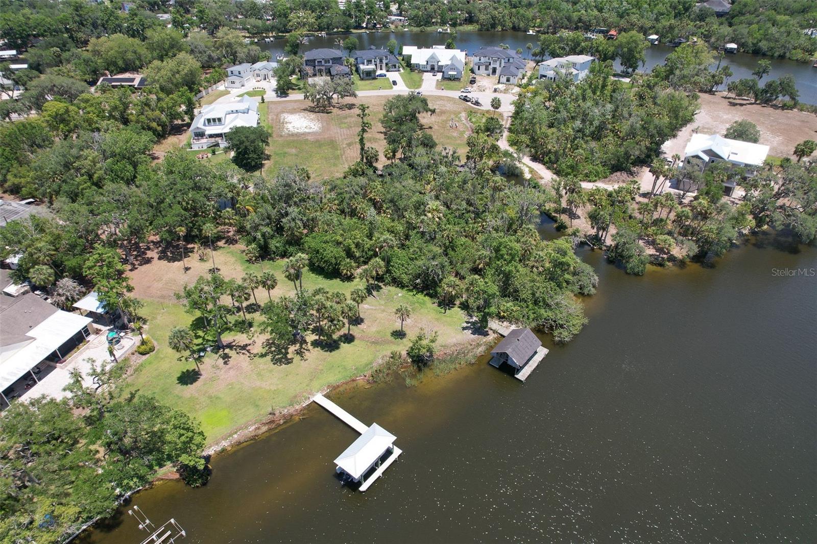 8325 ALAFIA POINTE DR — photo 5