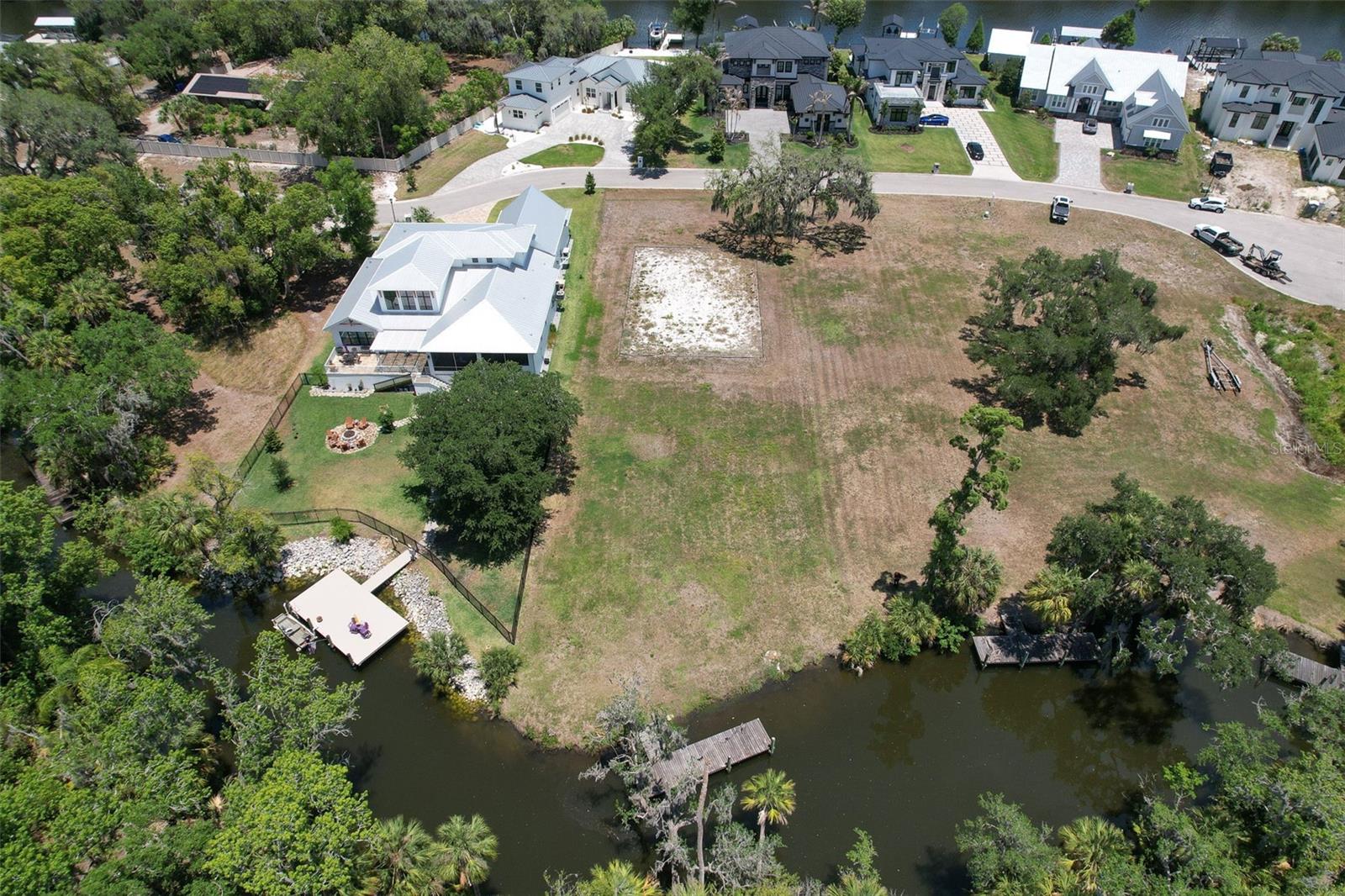 8325 ALAFIA POINTE DR — photo 6