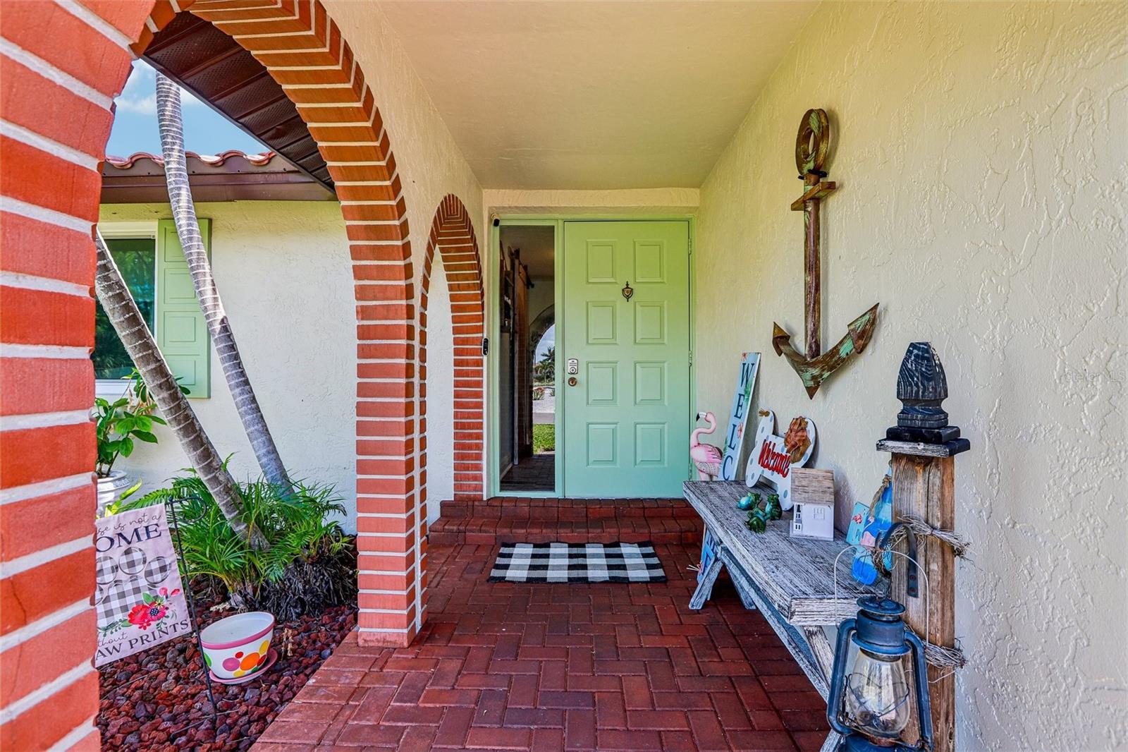 801 FLAMINGO DR — photo 9