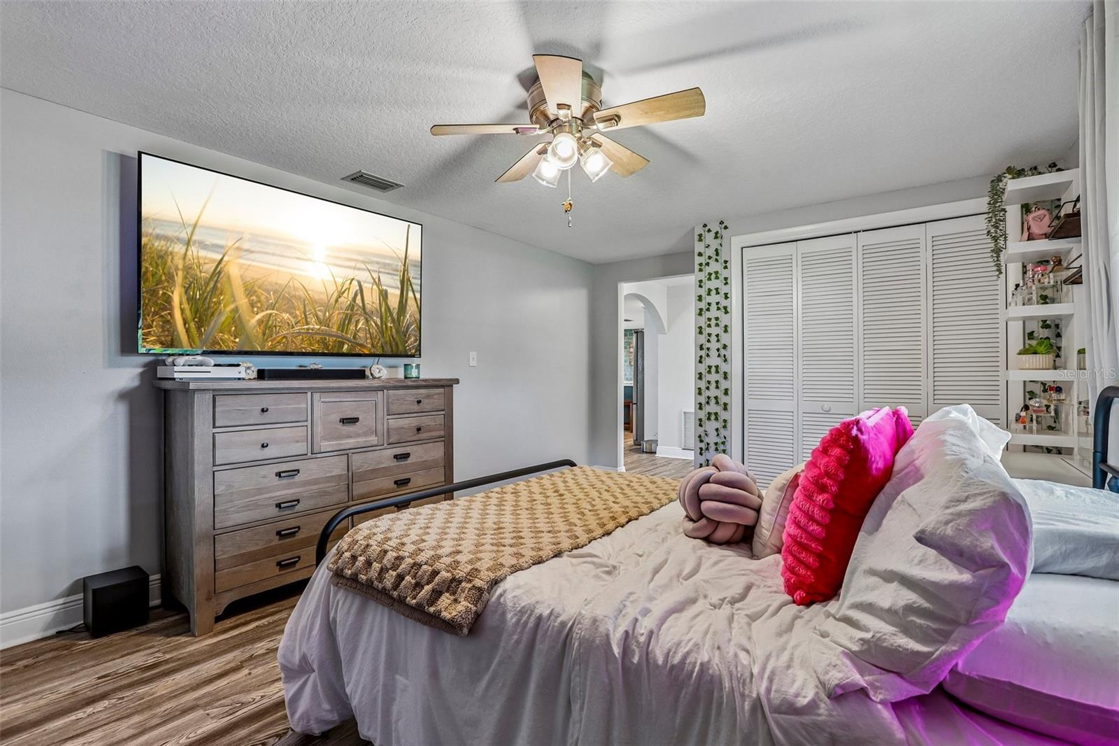 801 FLAMINGO DR — photo 42