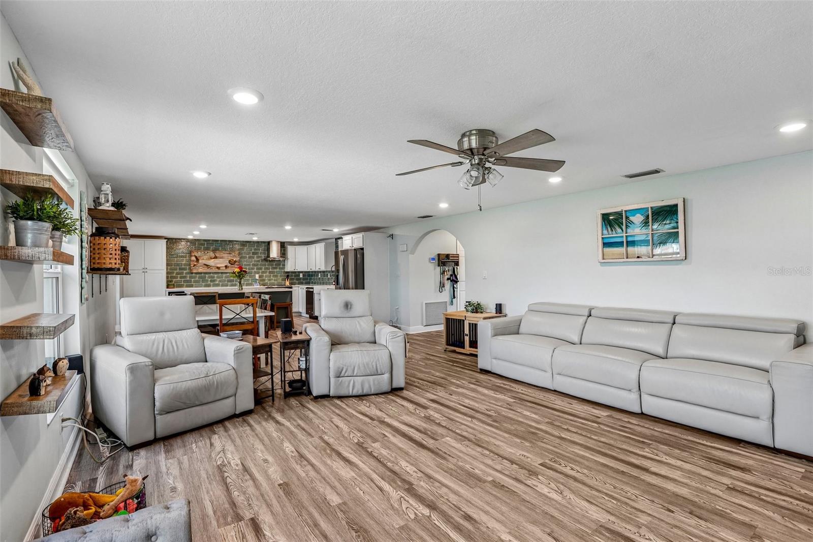 801 FLAMINGO DR — photo 26
