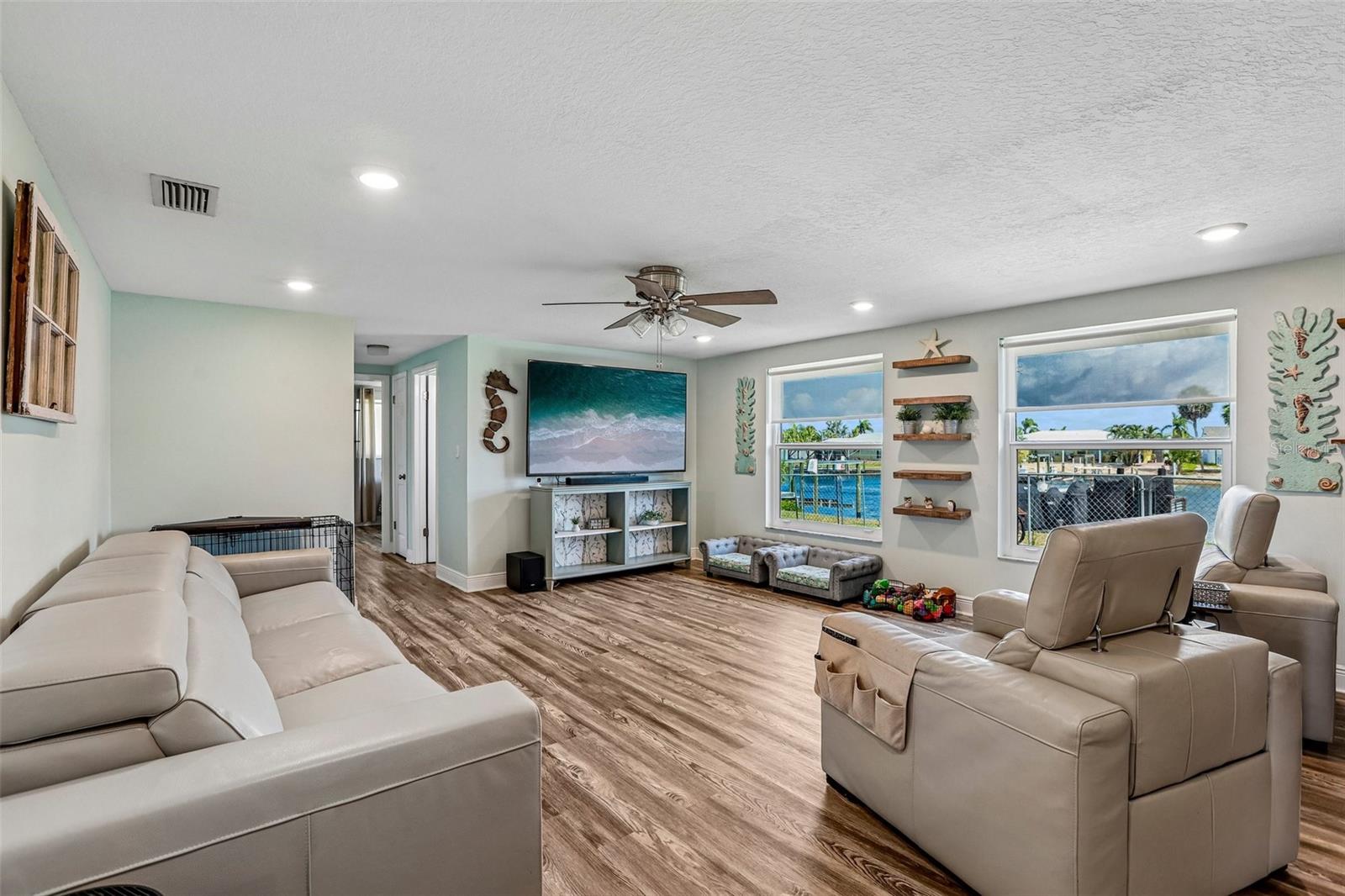 801 FLAMINGO DR — photo 23