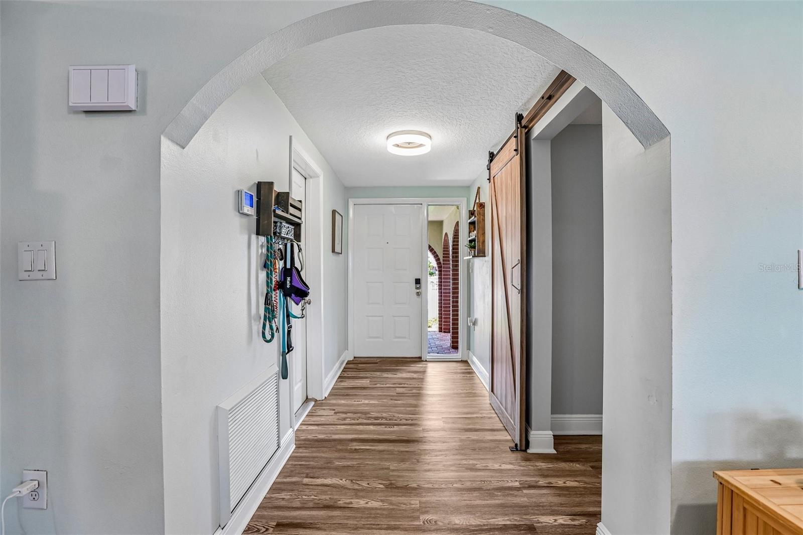 801 FLAMINGO DR — photo 12