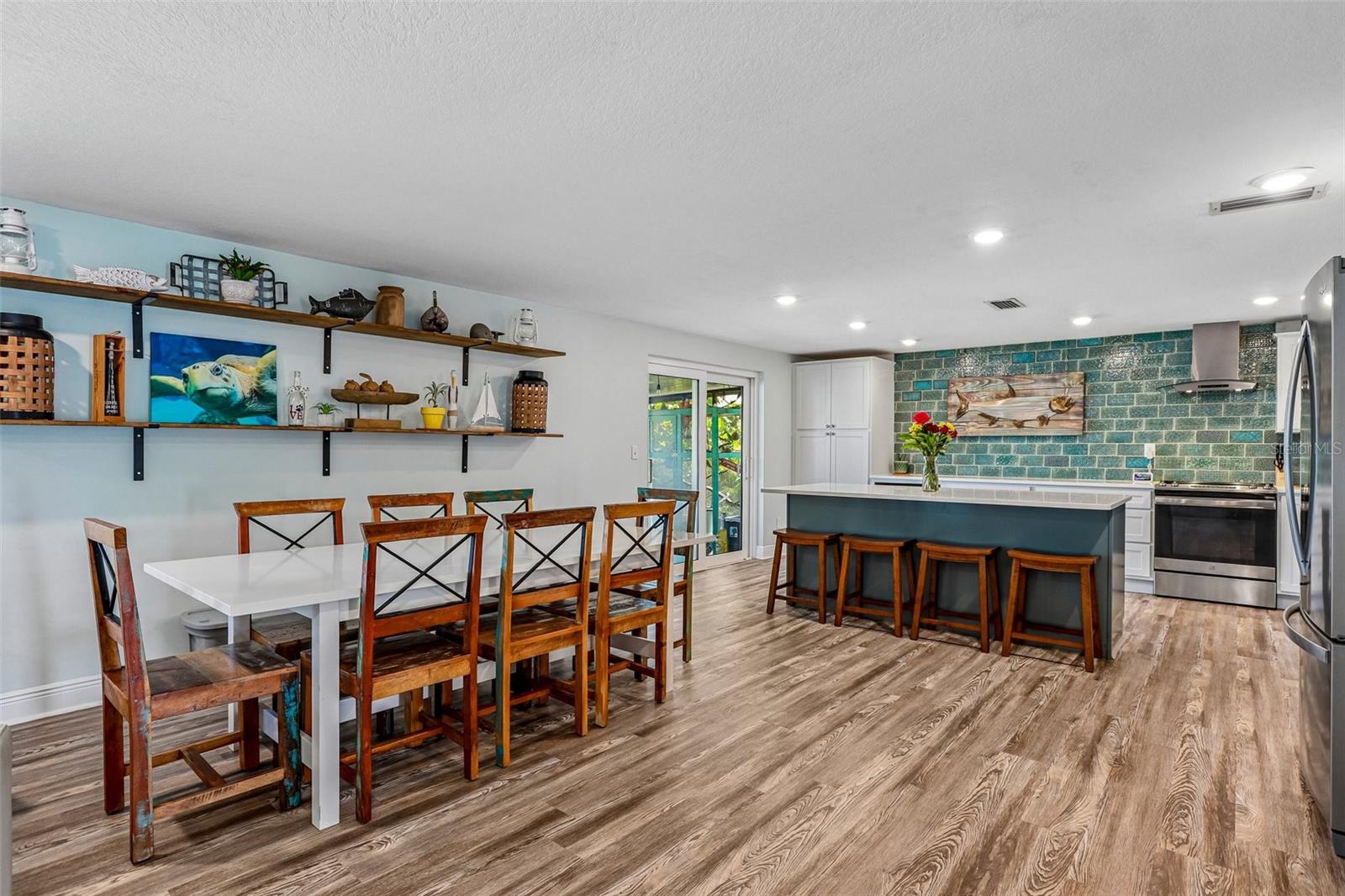 801 FLAMINGO DR — photo 14