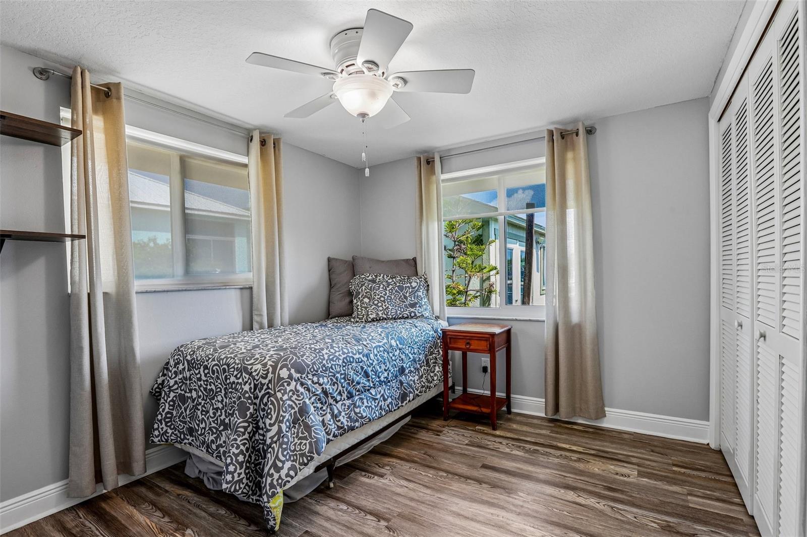 801 FLAMINGO DR — photo 34