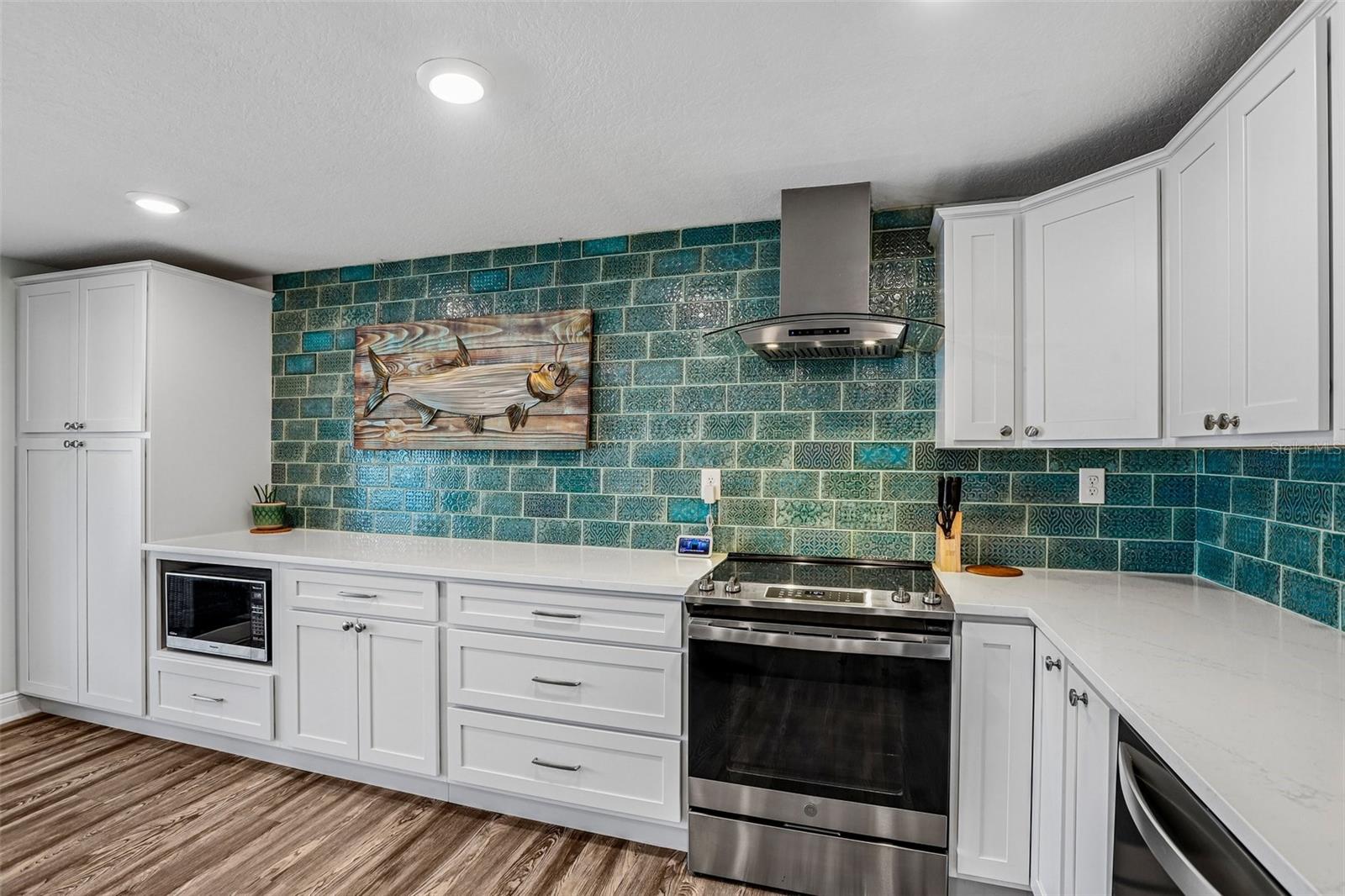 801 FLAMINGO DR — photo 19