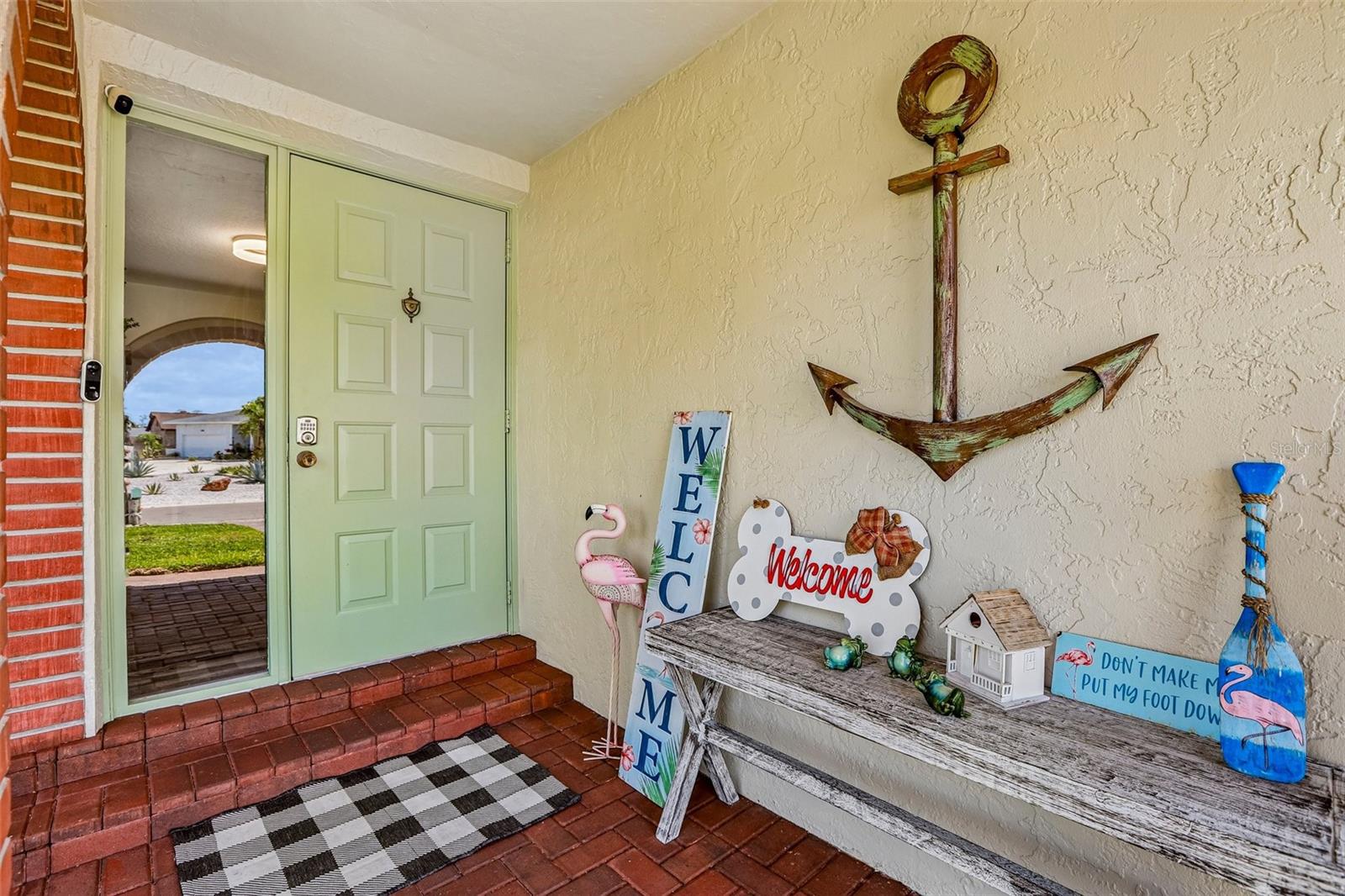801 FLAMINGO DR — photo 10