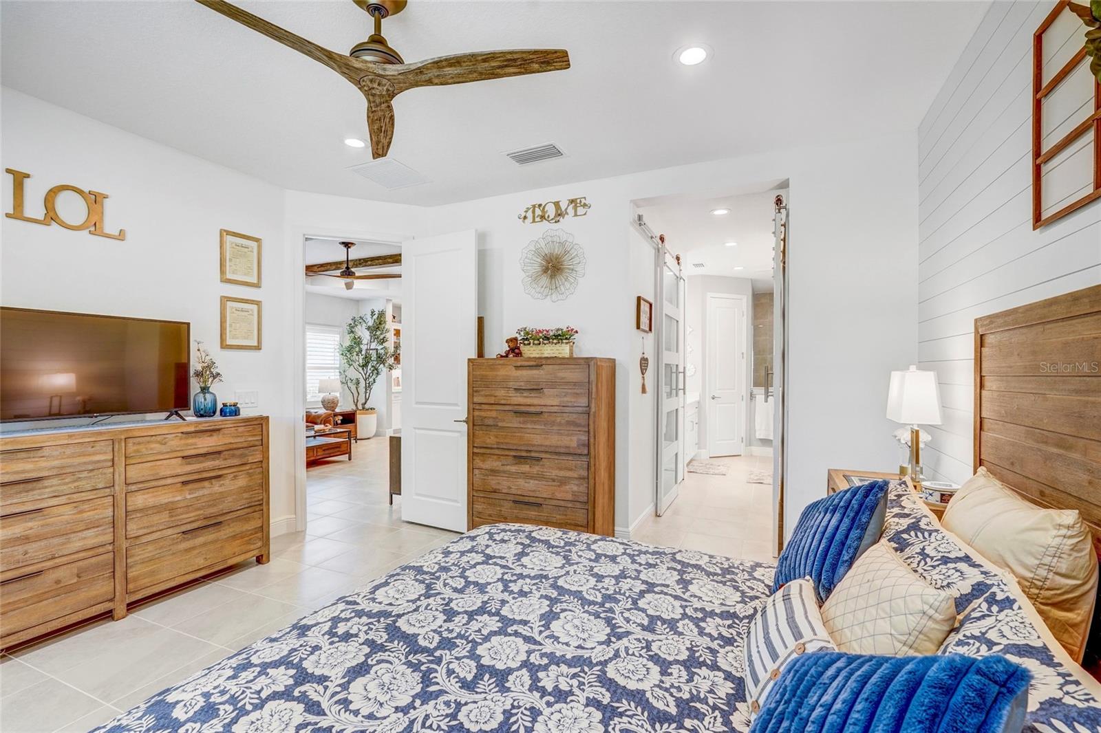 10233 LAKE WALES CIR — photo 38