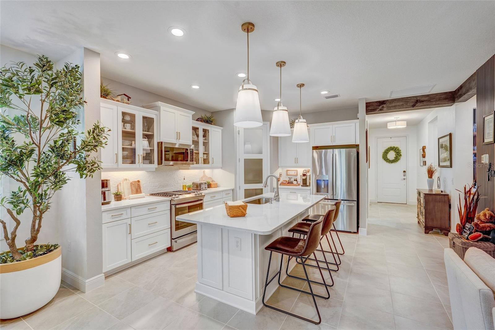 10233 LAKE WALES CIR — photo 32