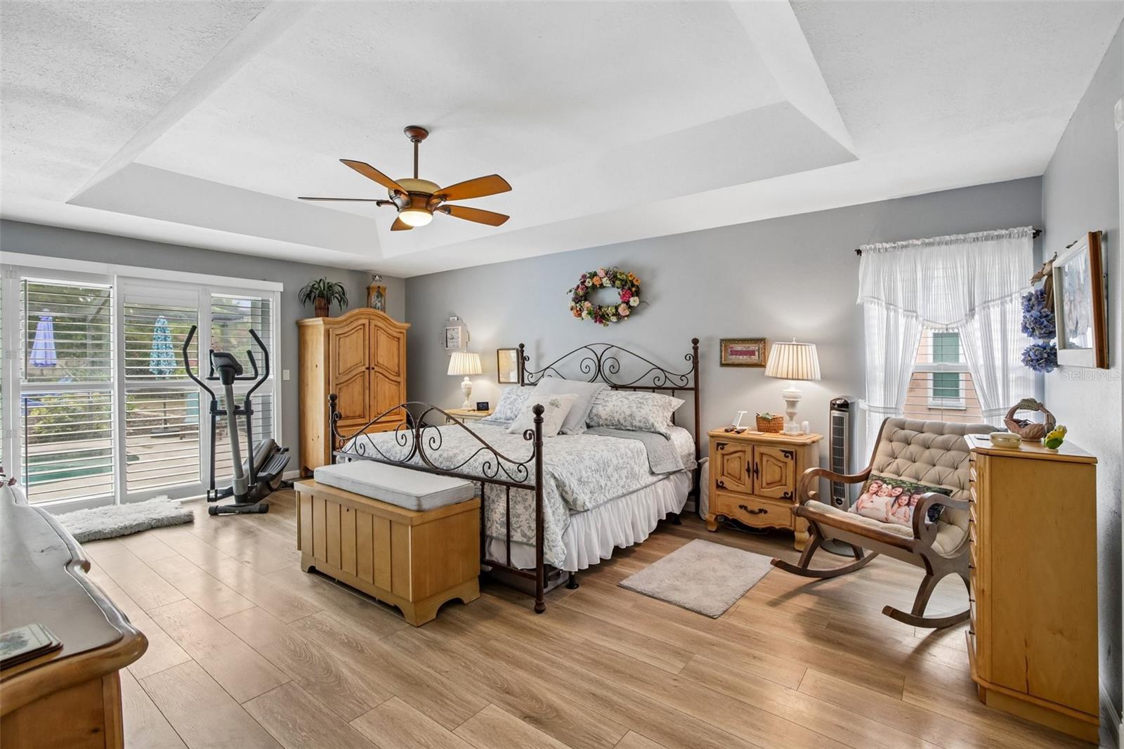 213 N BROCKFIELD DR — photo 30