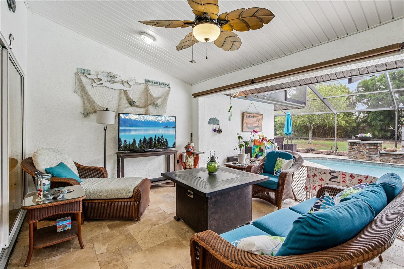 213 N BROCKFIELD DR — photo 43