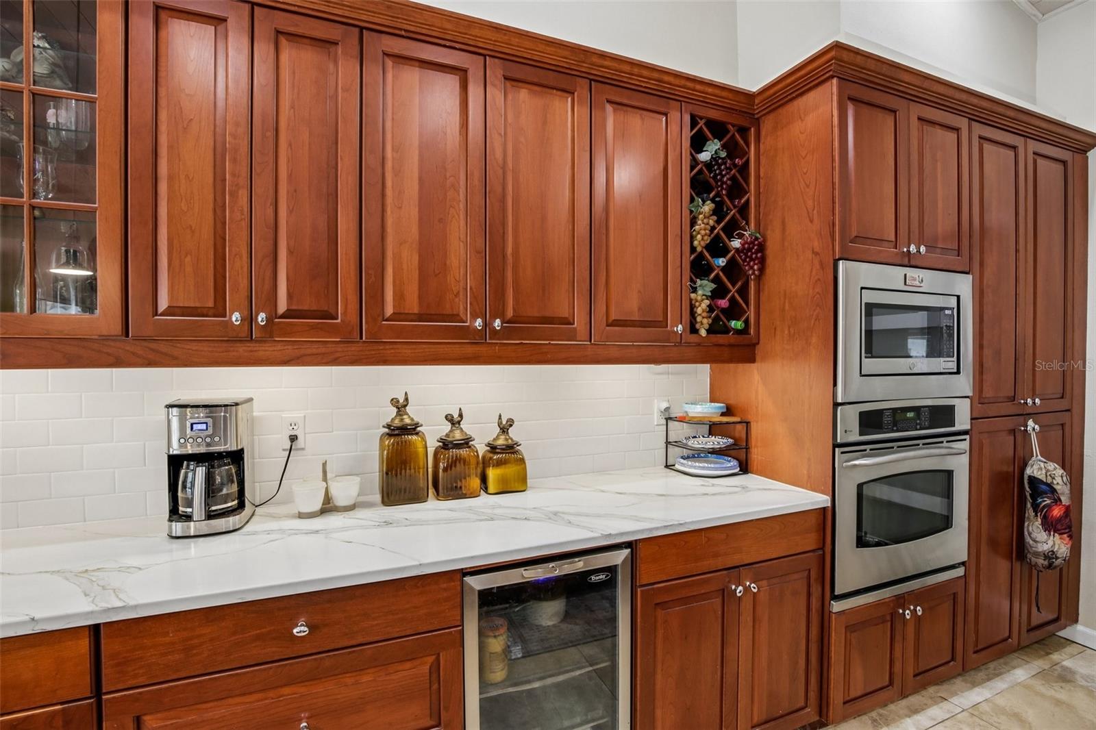 213 N BROCKFIELD DR — photo 26