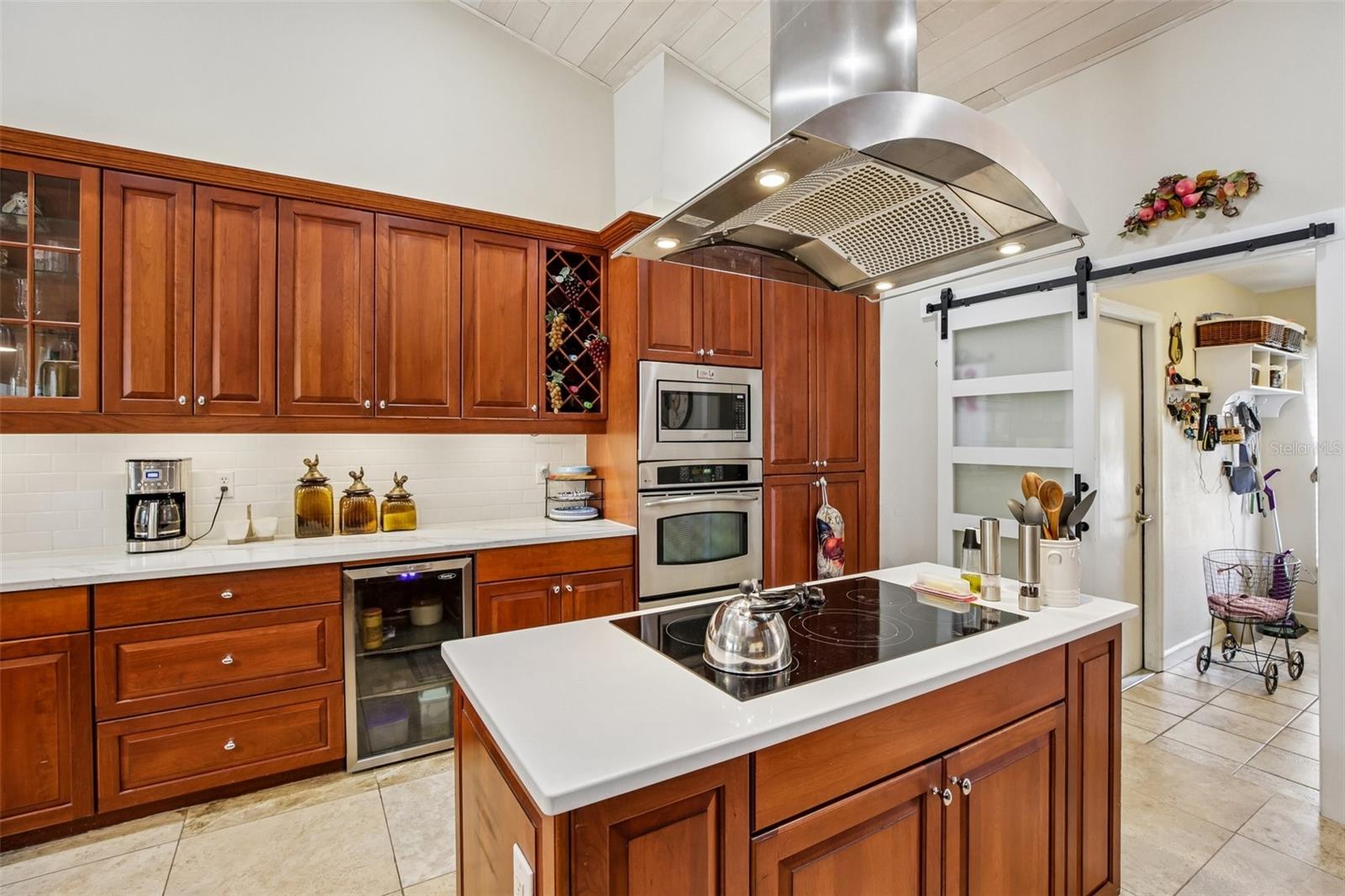 213 N BROCKFIELD DR — photo 29