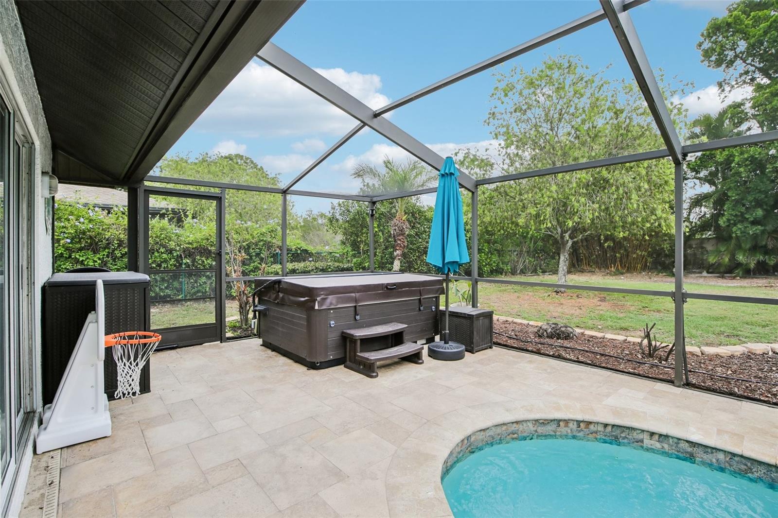 213 N BROCKFIELD DR — photo 50