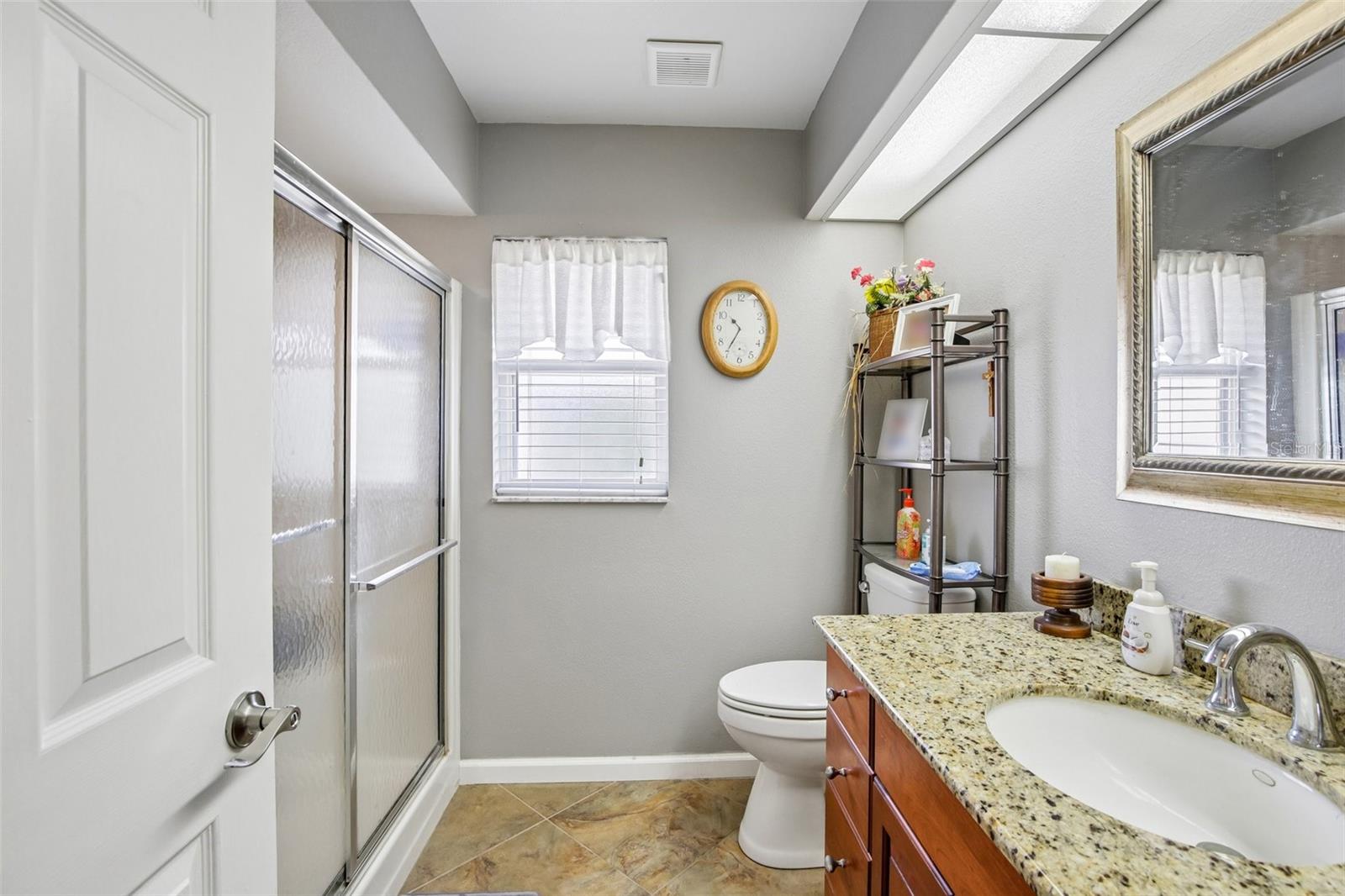 213 N BROCKFIELD DR — photo 40