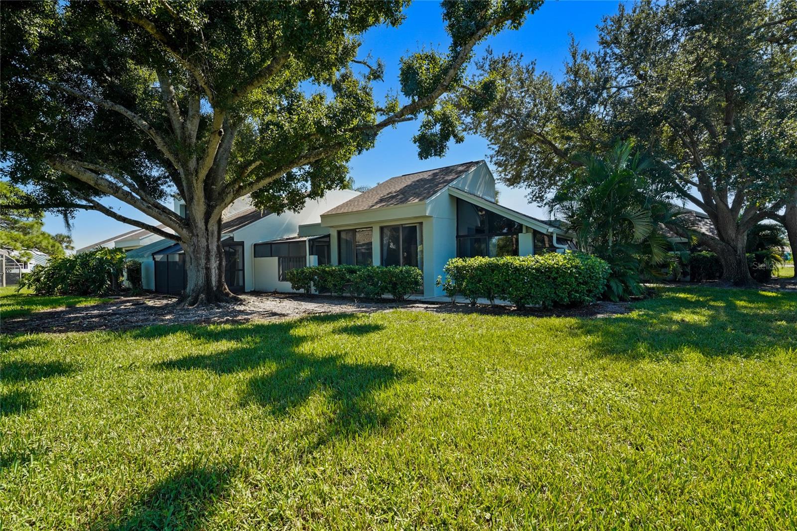 2383 LAKESIDE MEWS #D3 — photo 41