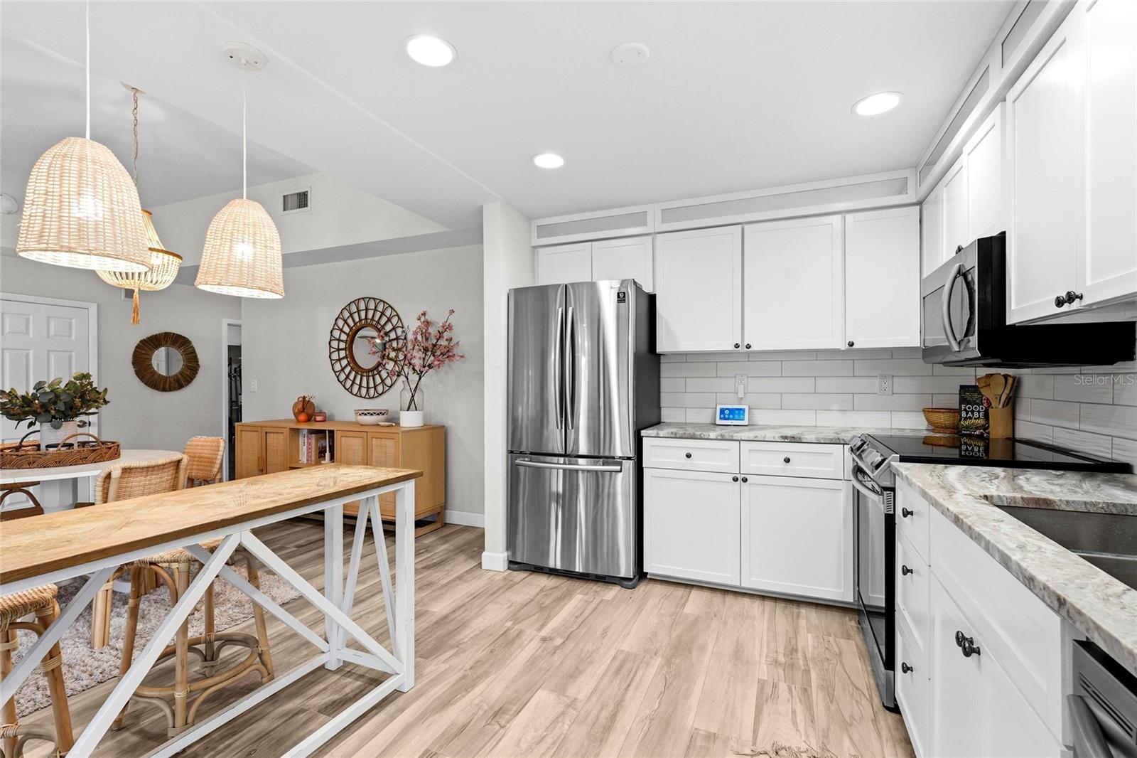 2383 LAKESIDE MEWS #D3 — photo 8
