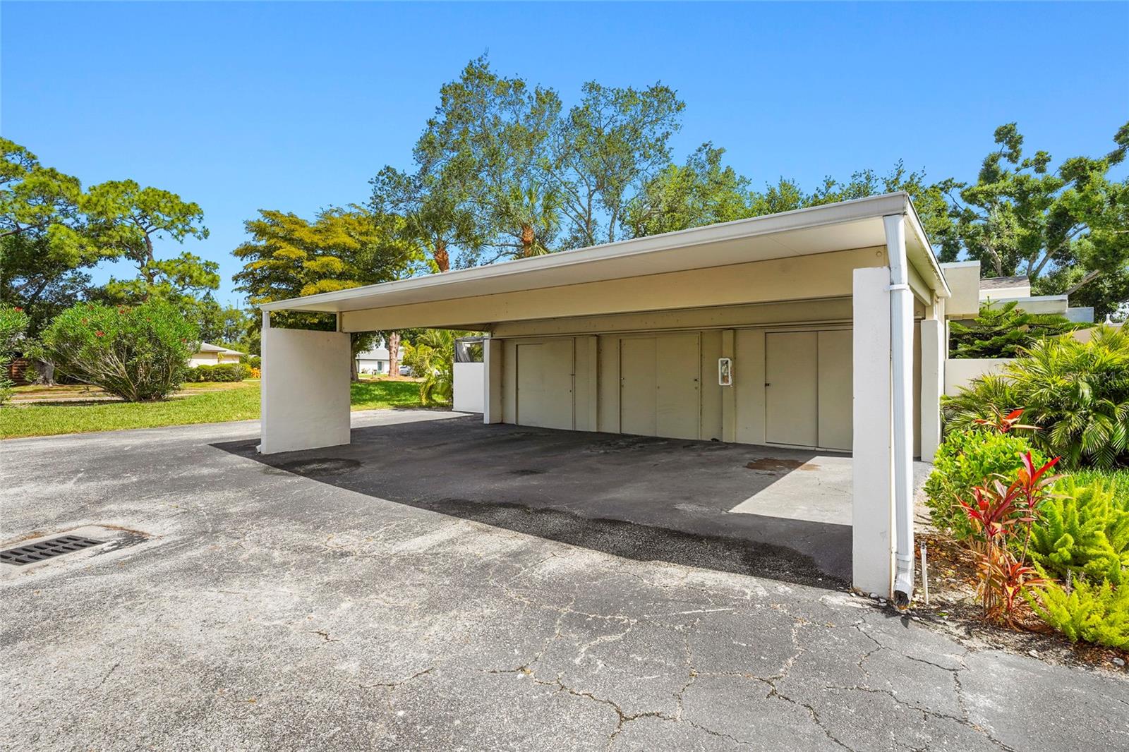 2383 LAKESIDE MEWS #D3 — photo 42