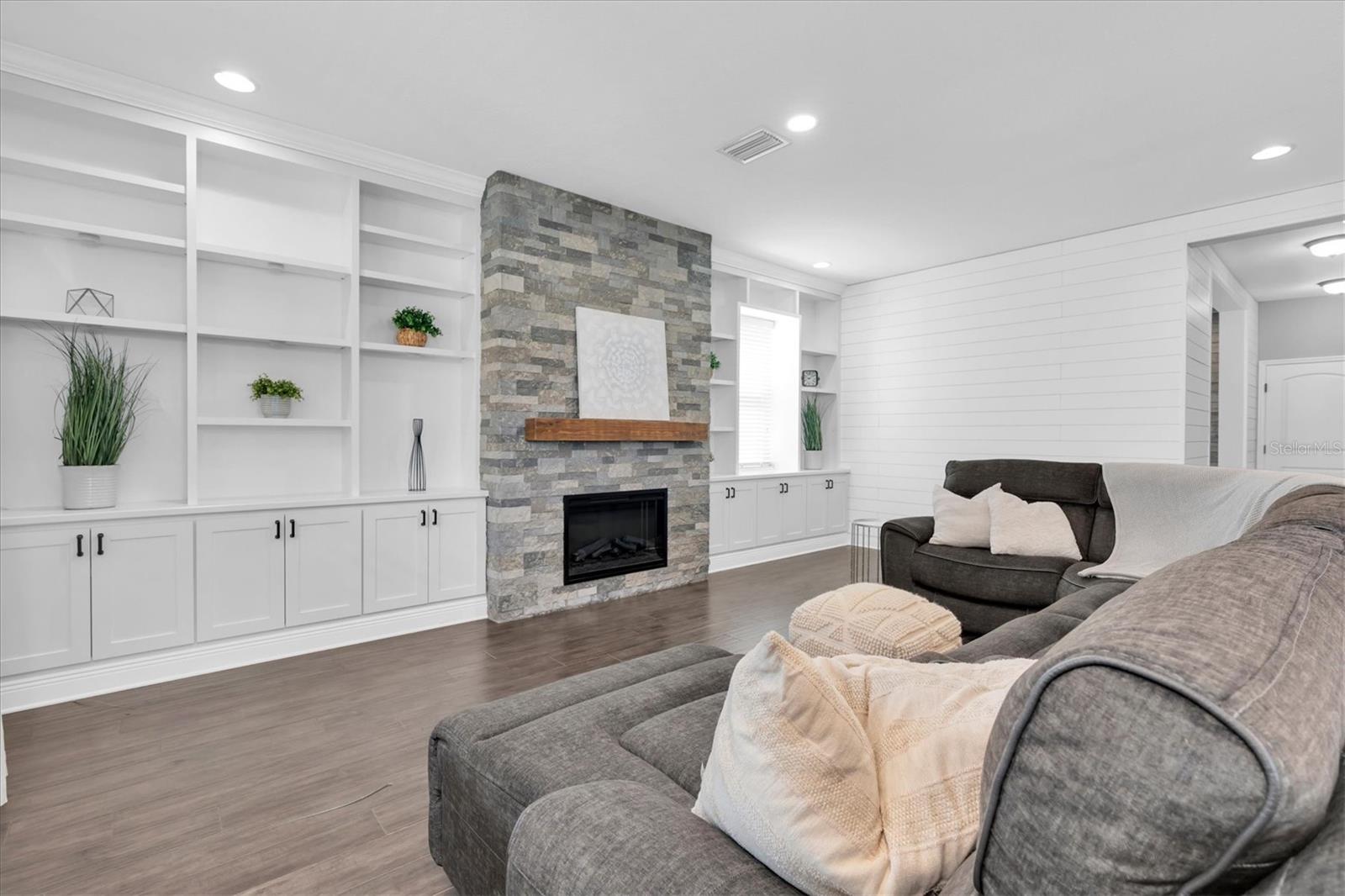 12345 TIBBETTS ST — photo 9