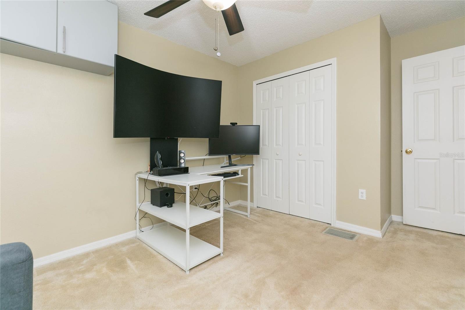 9922 ASHBURN LAKE DR — photo 30